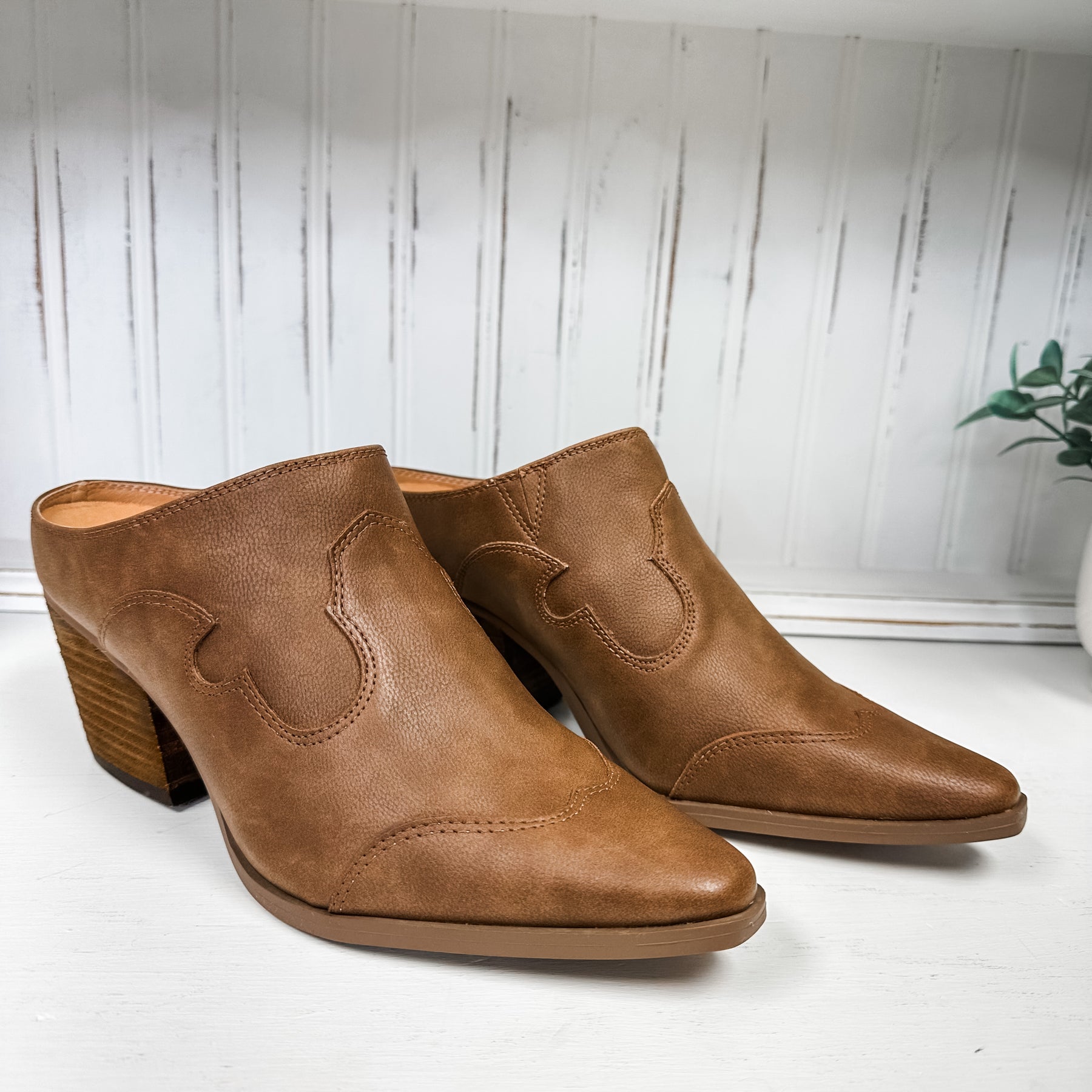 Cyan Heeled Mule - Brown