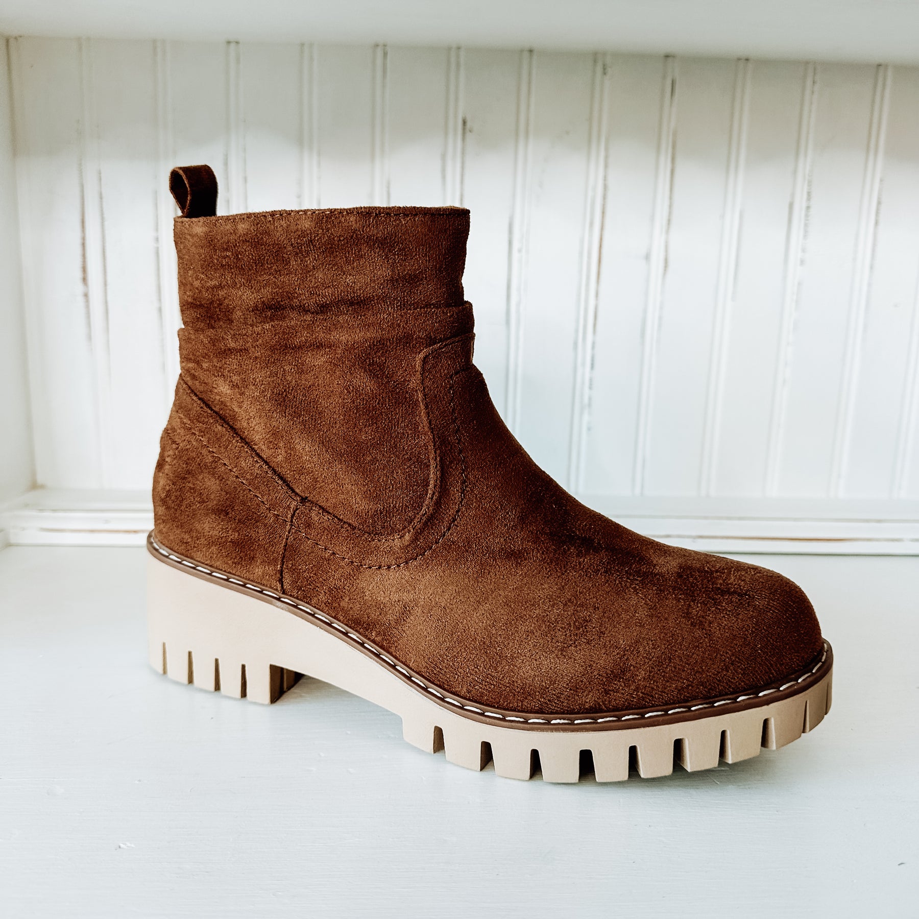 Dashing Suede Boot - Tan