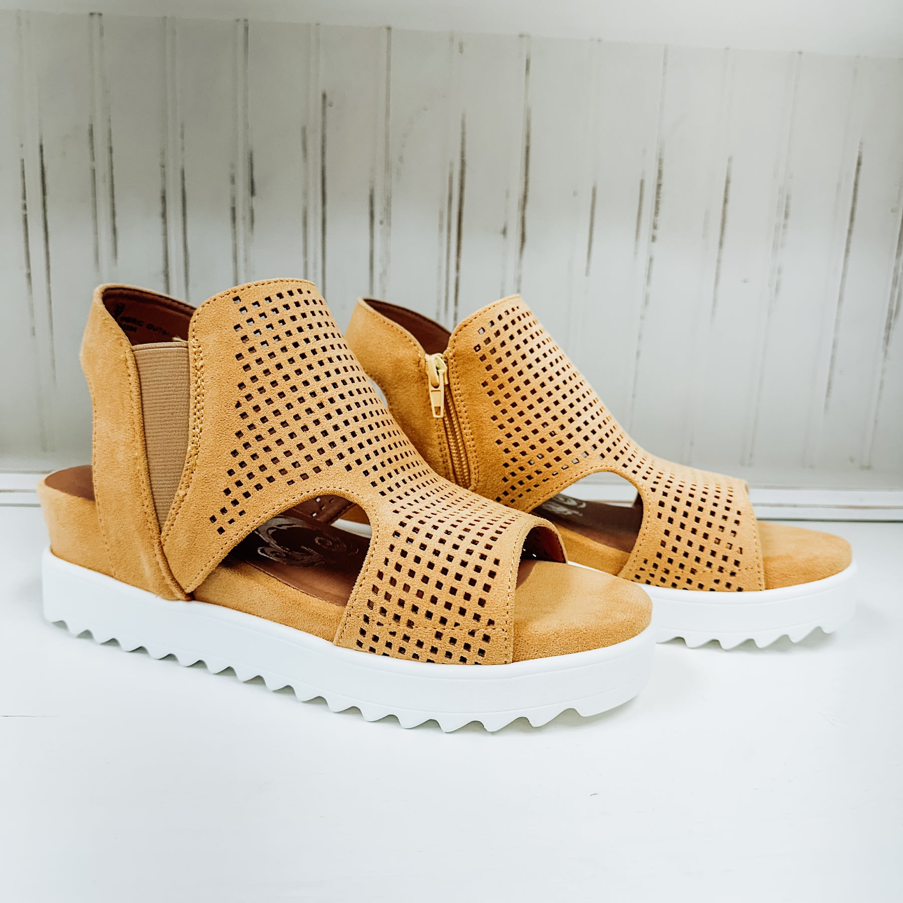 Amy Platform Sandal - Yellow