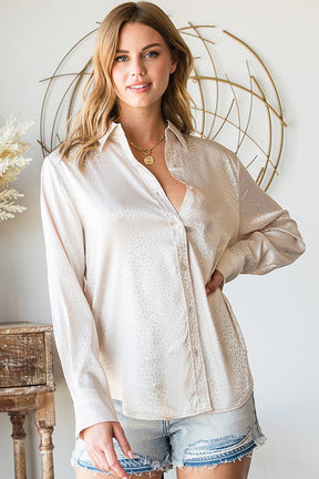 Stars Align Ditzy Dot Button Down - Champagne