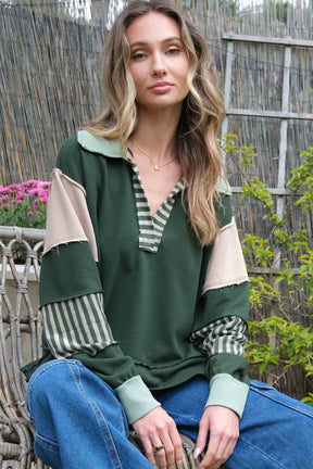 Not Here With Me Pullover - Hunter Green