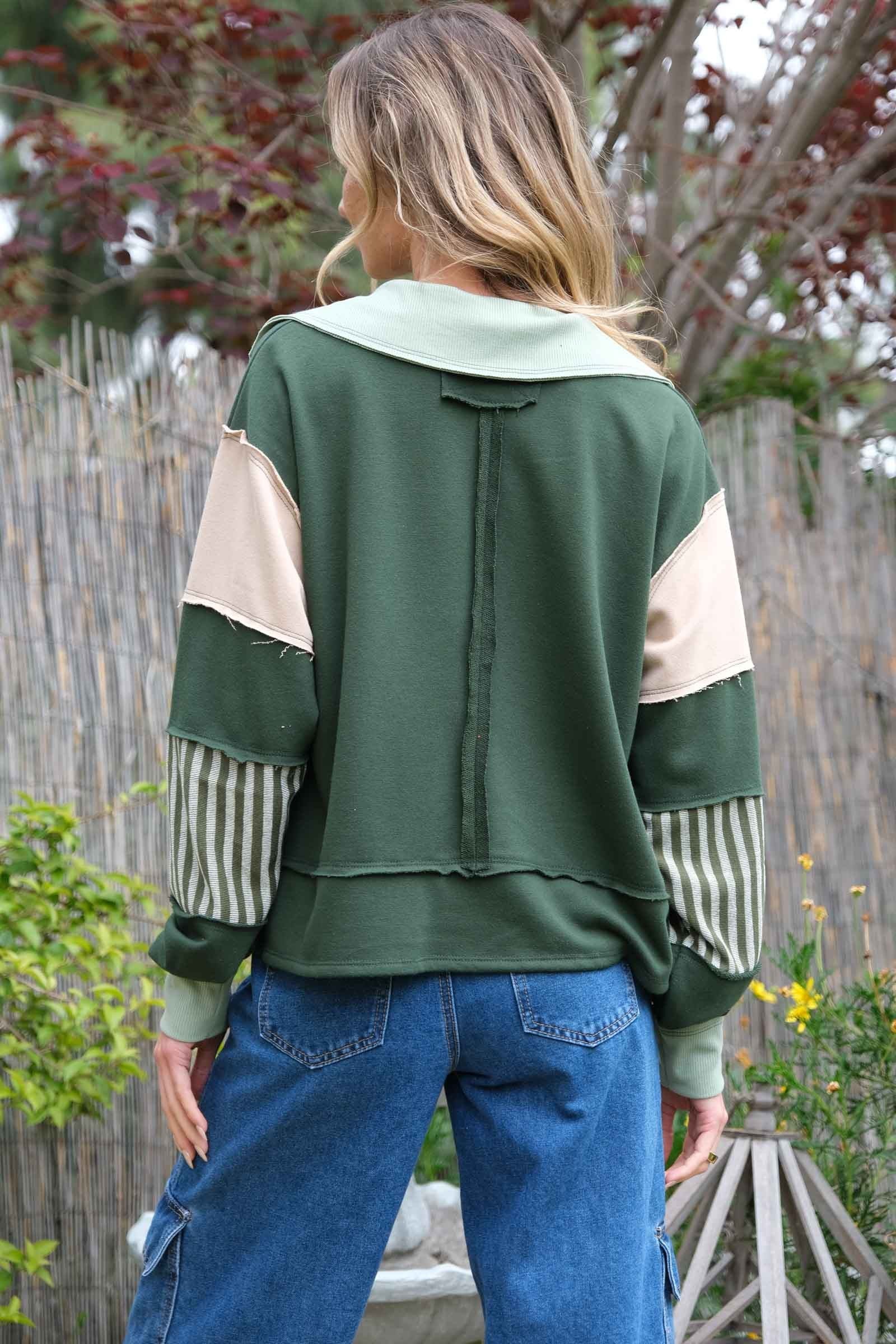 Not Here With Me Pullover - Hunter Green