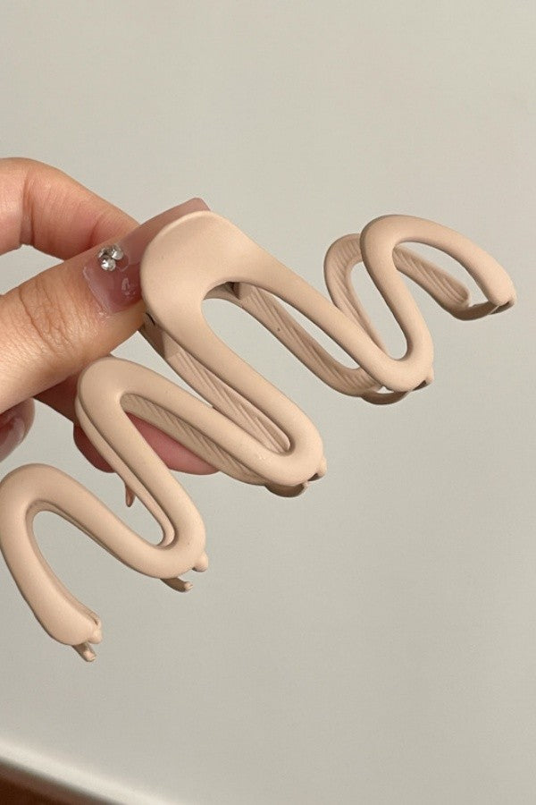 Wavy Claw Hairclip