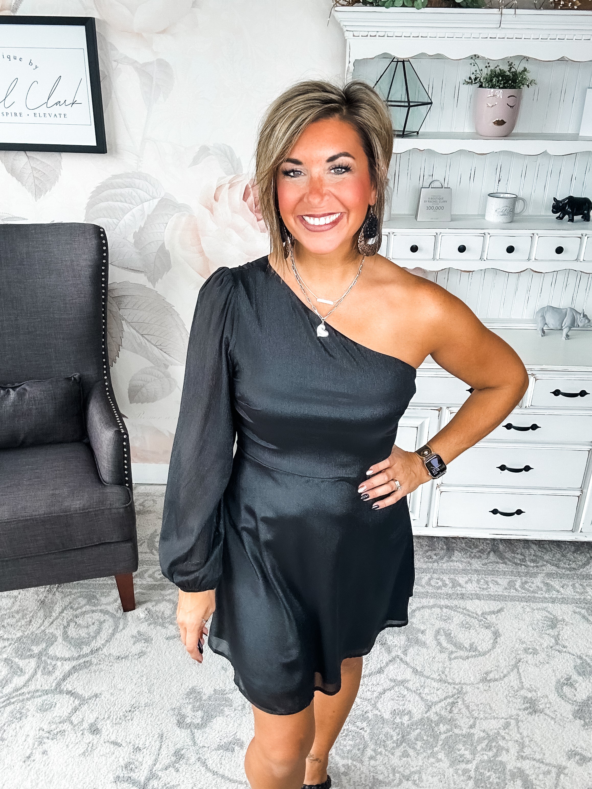 Pretty on Point Dress - Black