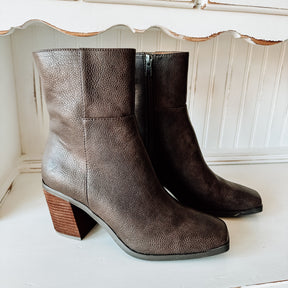 Maora Heeled Boot - Brown