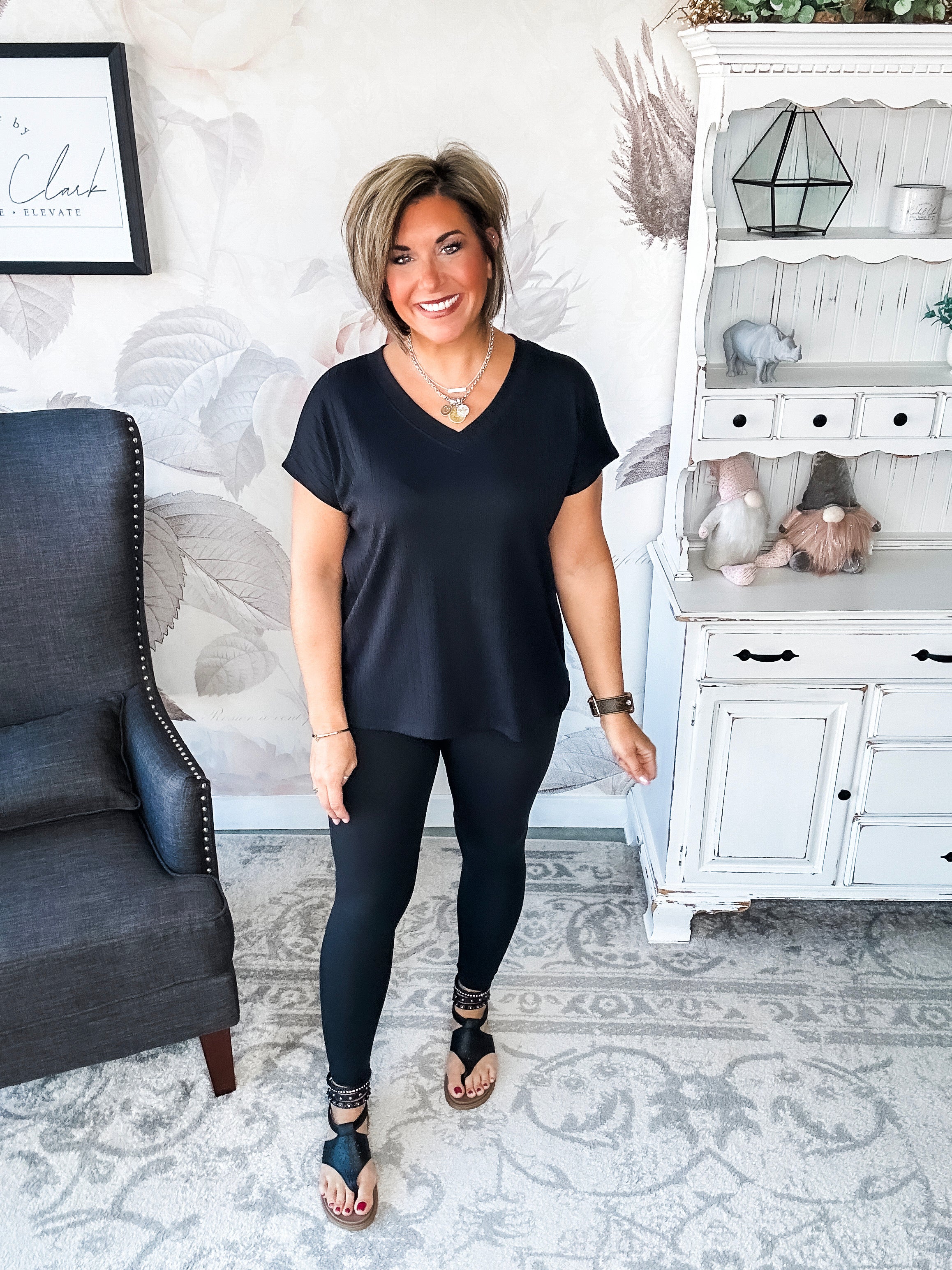 No Stories Here Top - Black