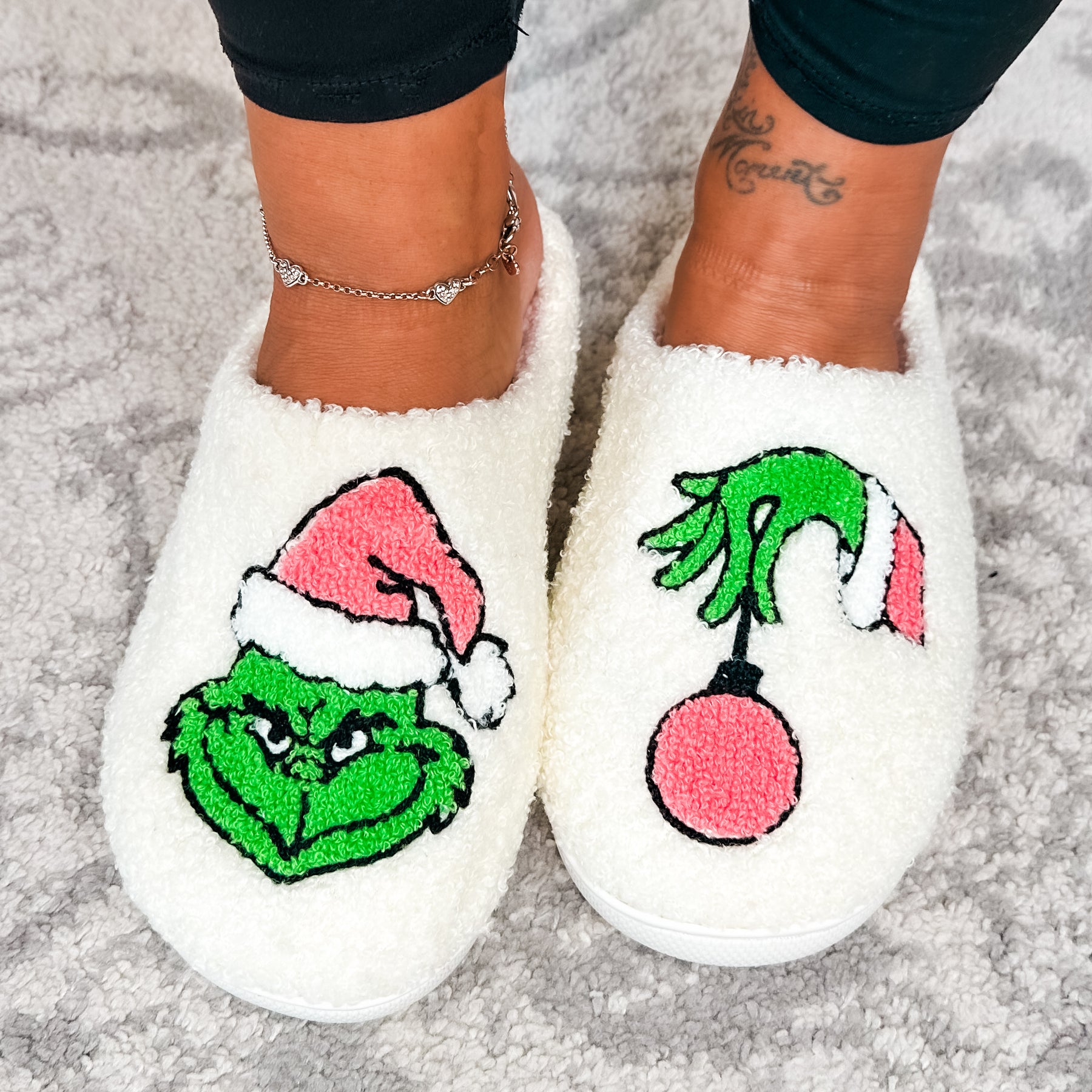 BLACK FRIDAY EXCLUSIVE! - Green Guy Fuzzy Fleece Slippers