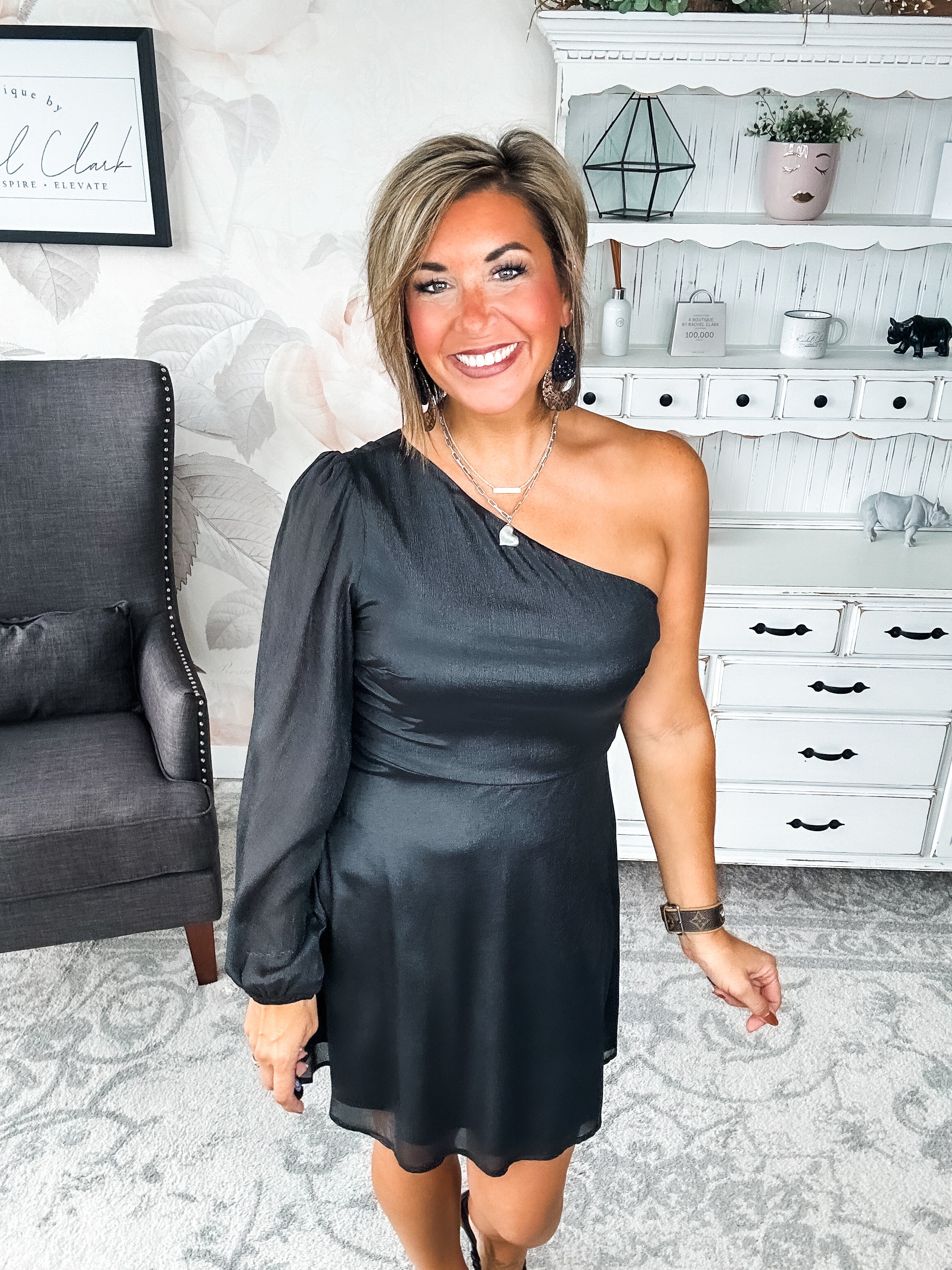 Pretty on Point Dress - Black