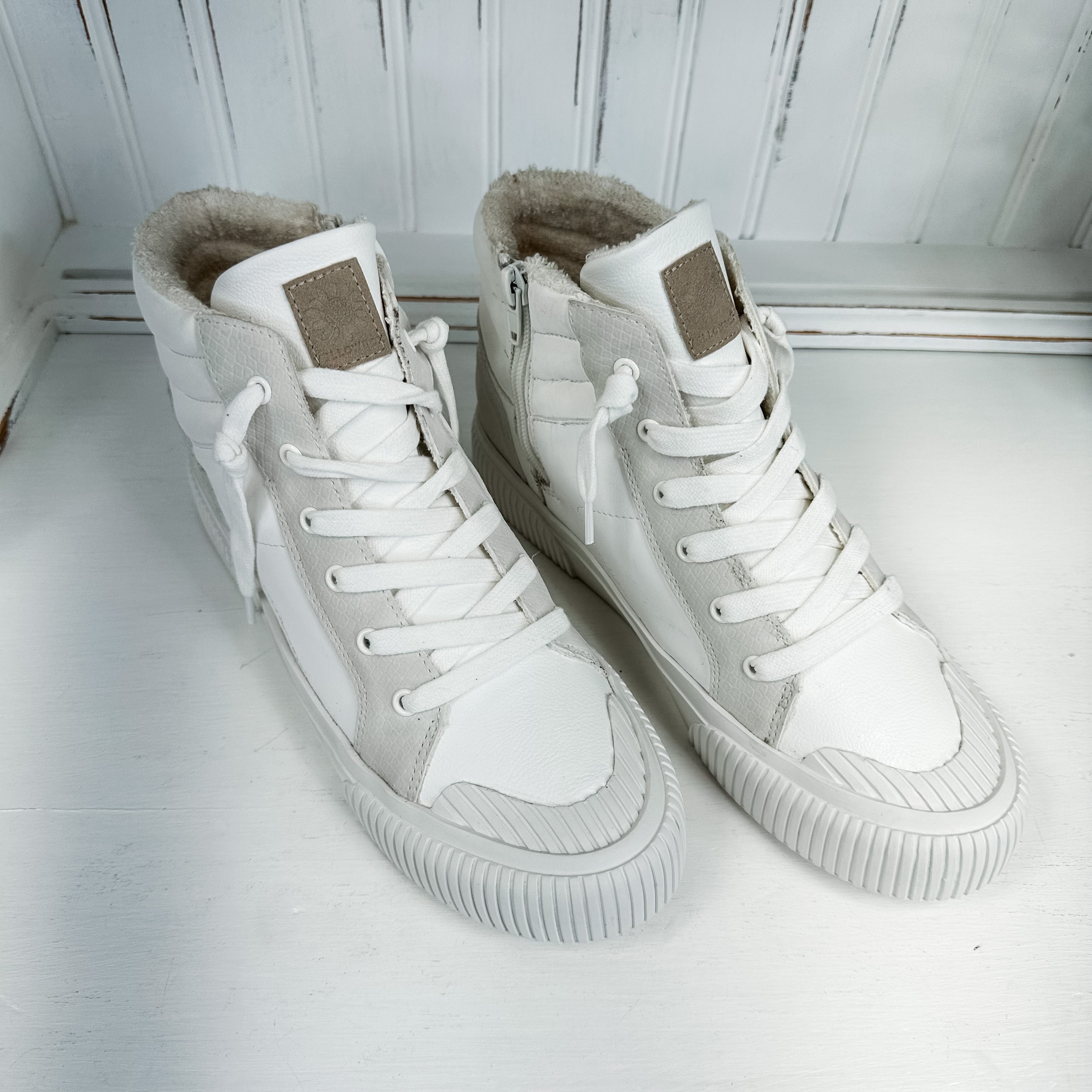 Gaston High-Top Sneaker - Ivory