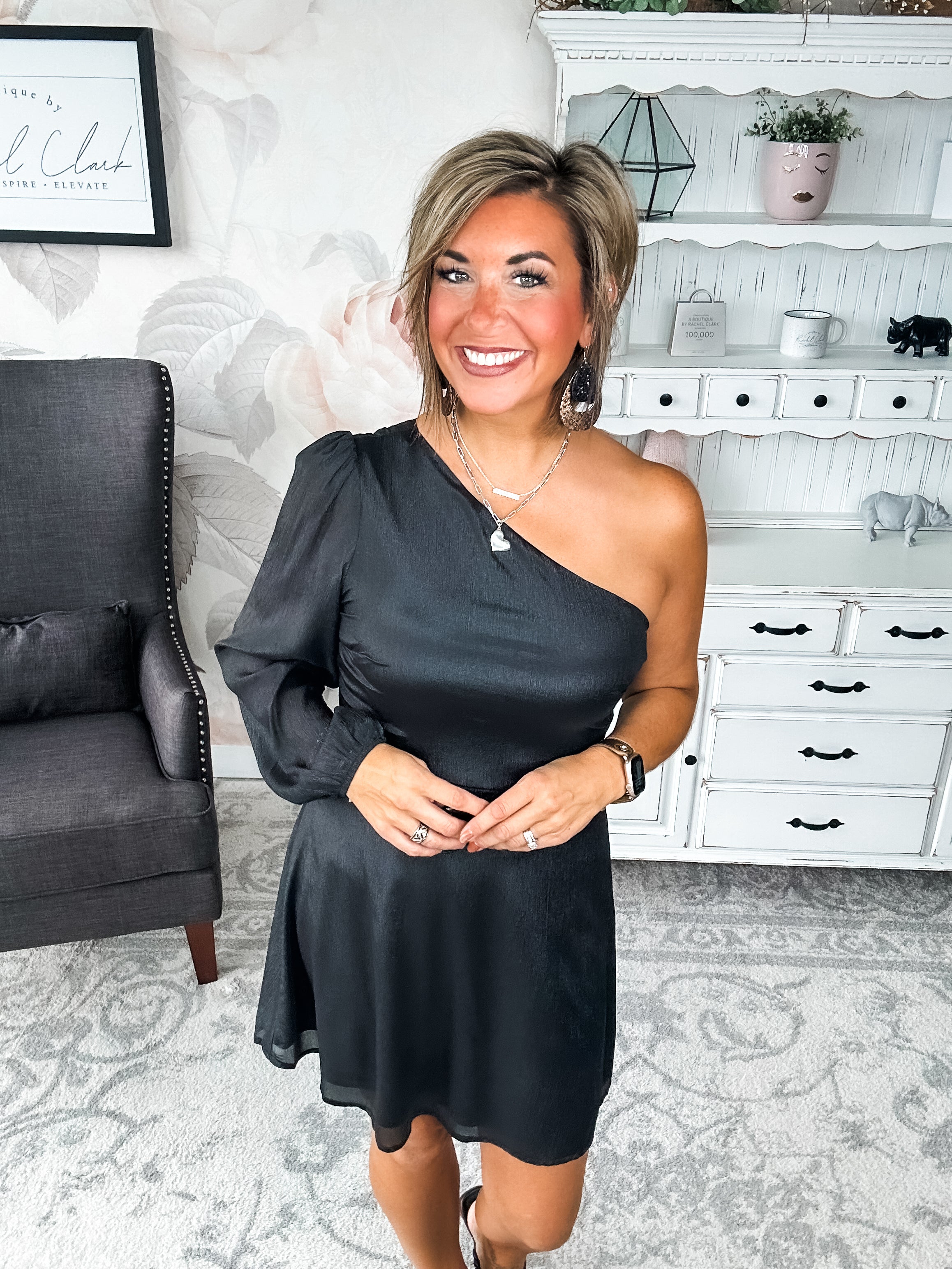 Pretty on Point Dress - Black