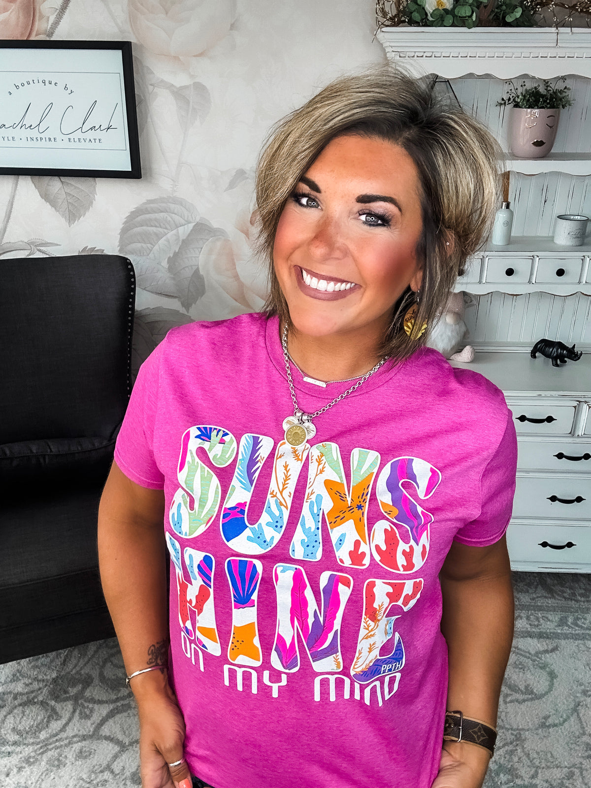 Sunshine On My Mind Graphic Tee - Pink
