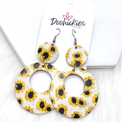 2.5" Double O Corkies - White Sunflowers