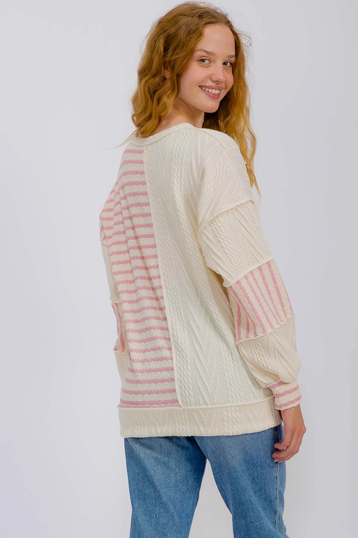 Whole World Looking At Me Pullover