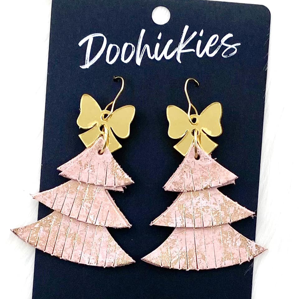 Shimmer Fringy Trees - Gold Bow & Pink Shimmer