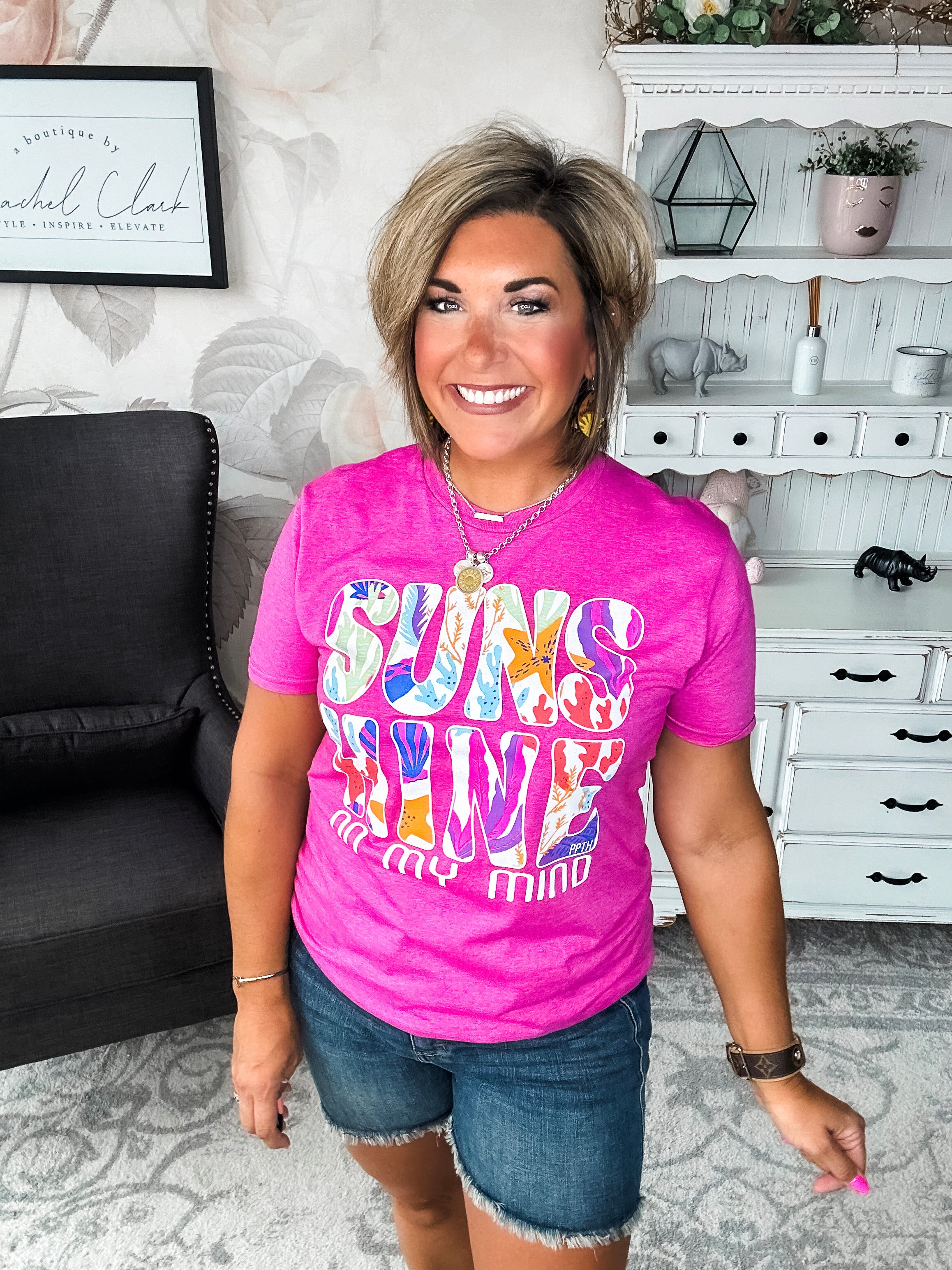 Sunshine On My Mind Graphic Tee - Pink