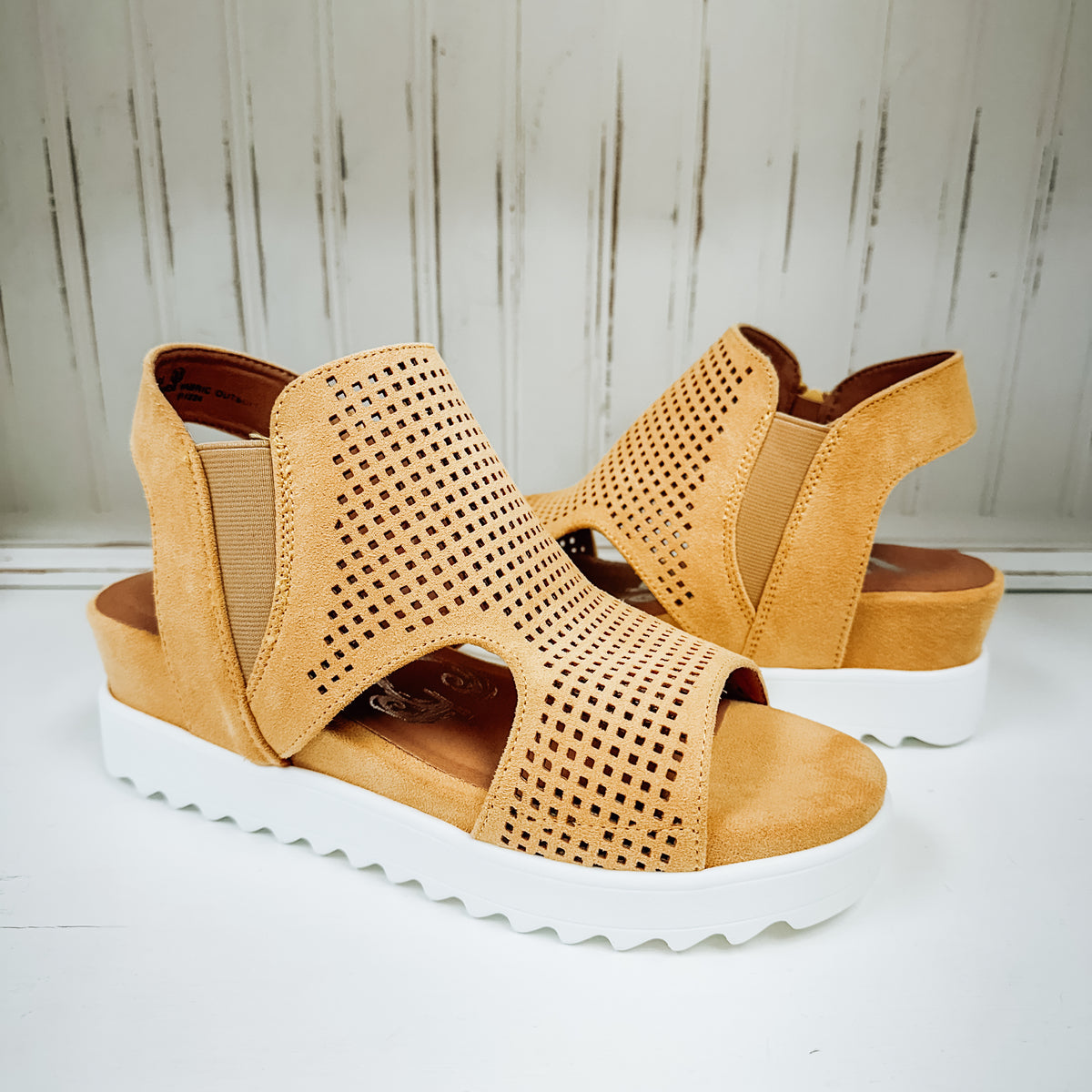 Amy Platform Sandal - Yellow