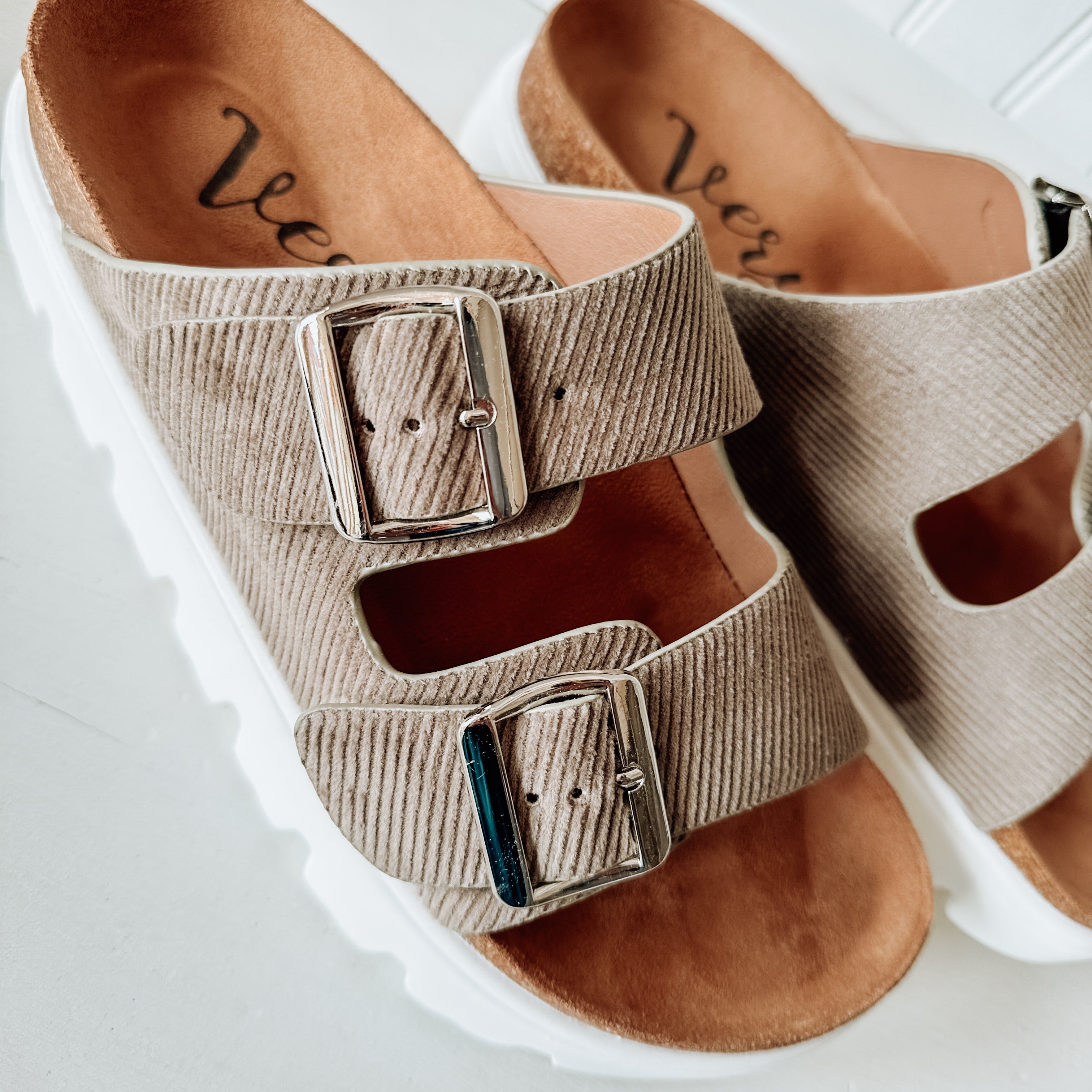 Jazmin Flatform Sandal - Taupe