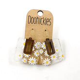 1.5" Spring Floral Bellas Acrylic Earrings - Daisy