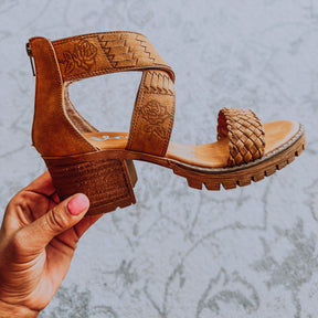 Vana Block Heel - Tan