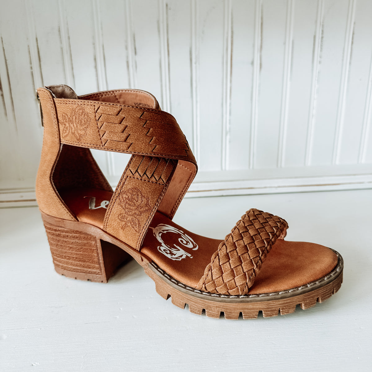 Vana Block Heel - Tan