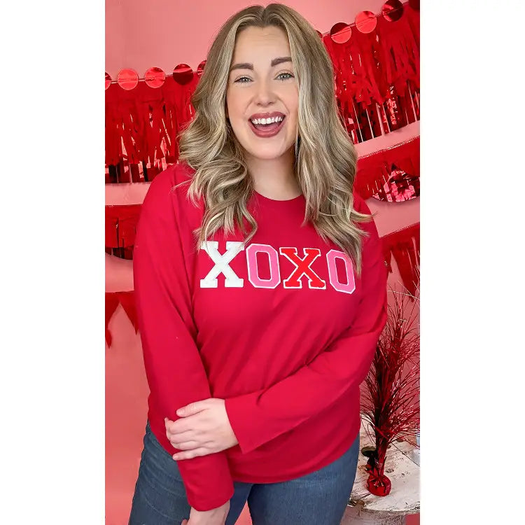 XOXO Boyfriend Long Sleeve Chenille Tee - Red