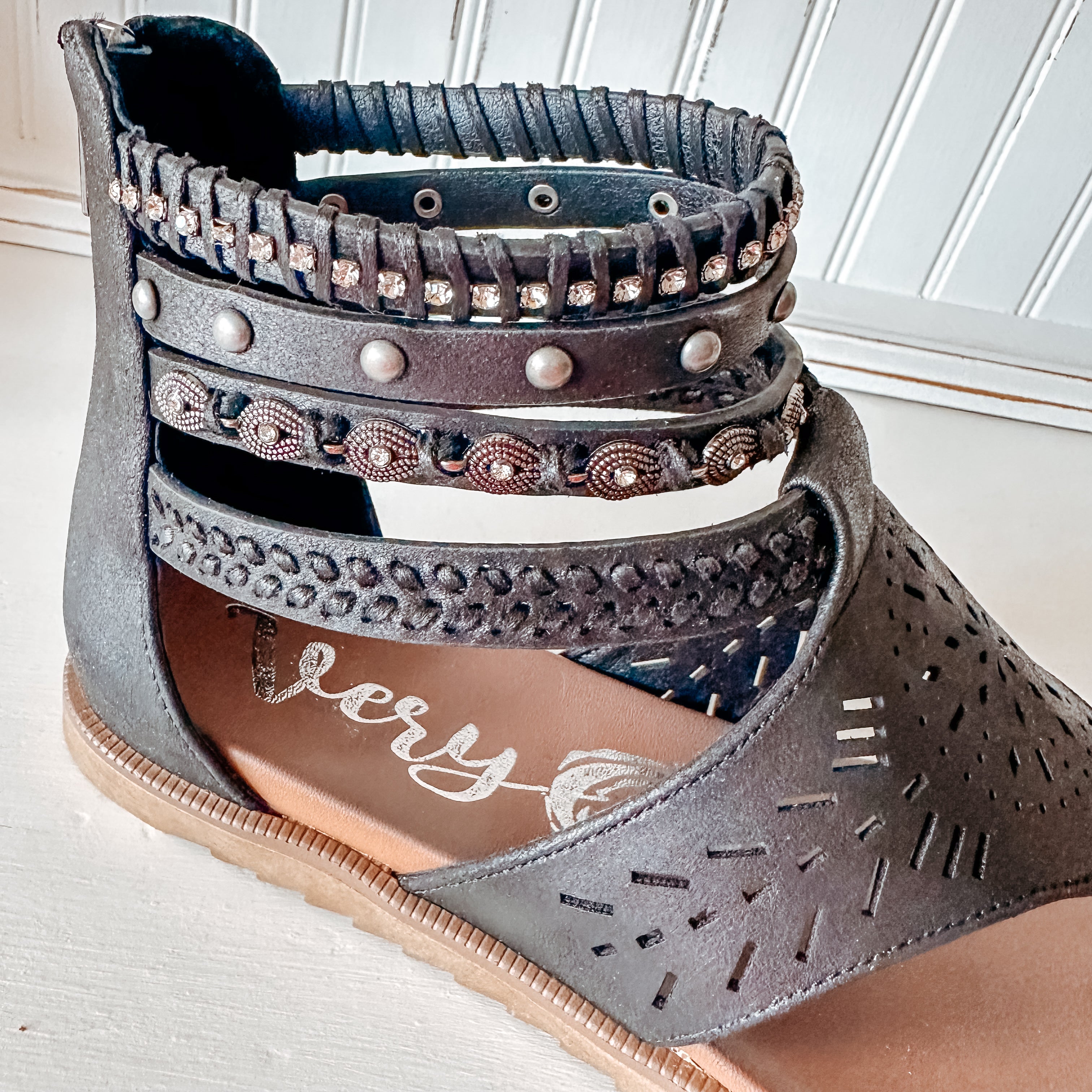 Mazey Sandal - Black