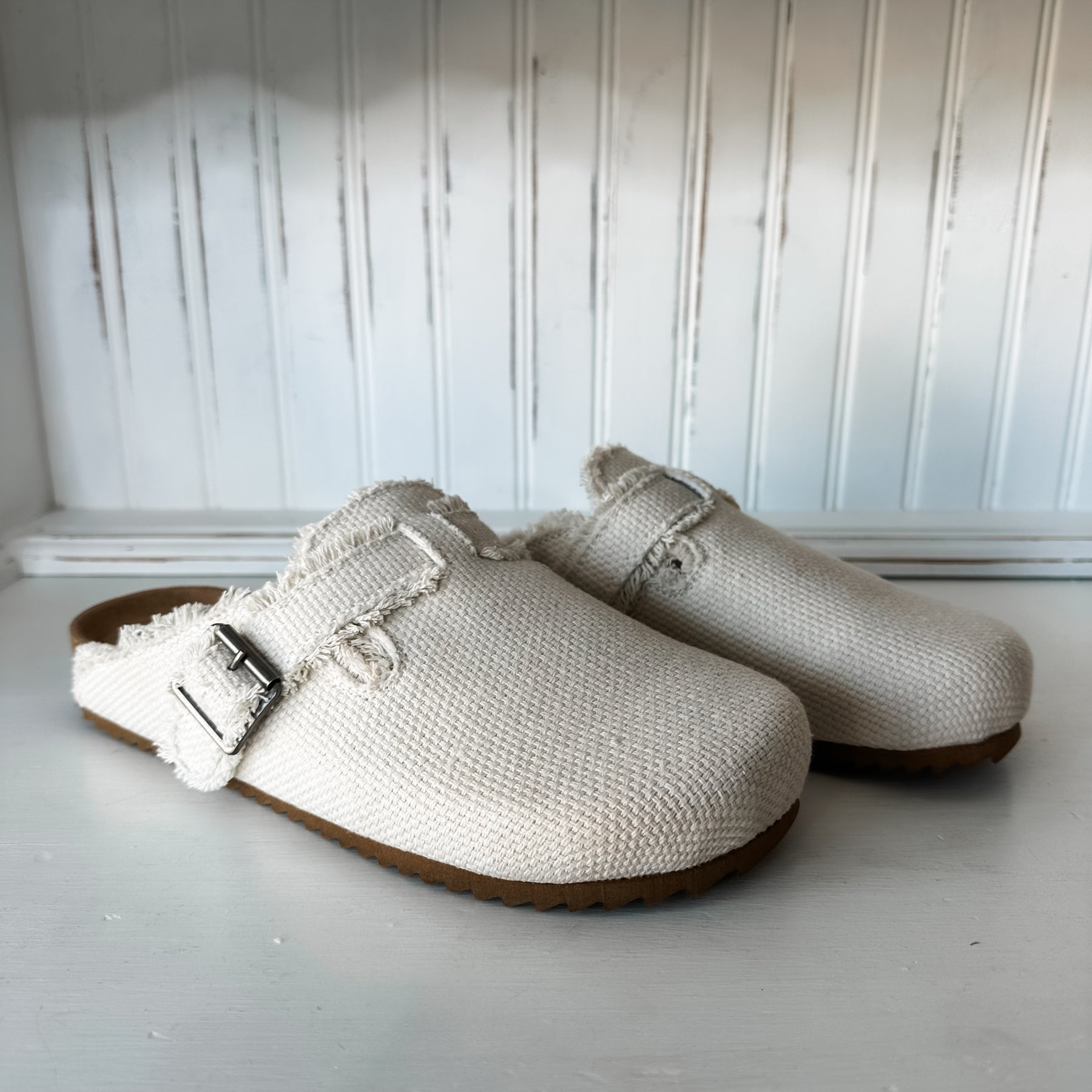 Basket Clog - Cream