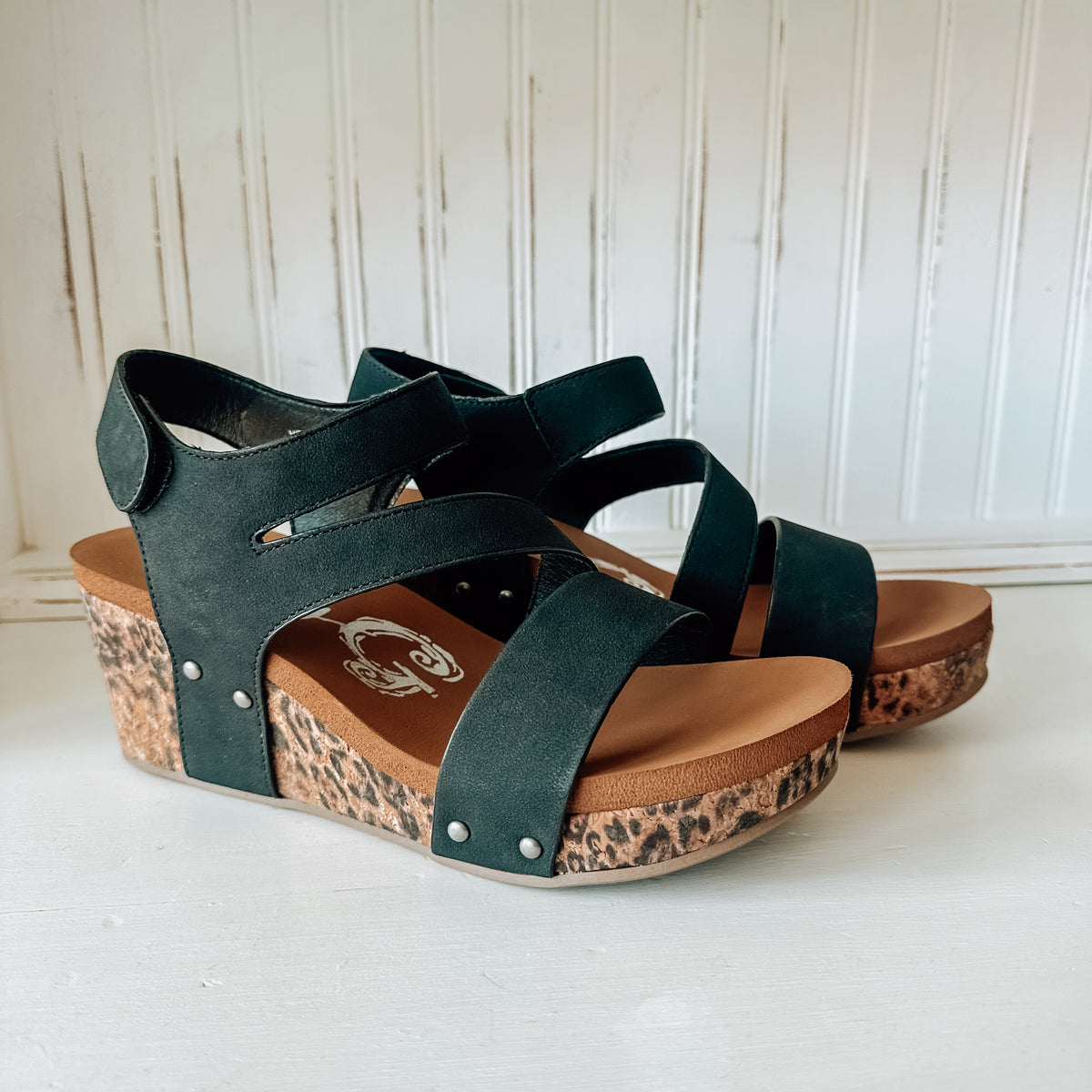 Atlas Wedge Sandal - Black