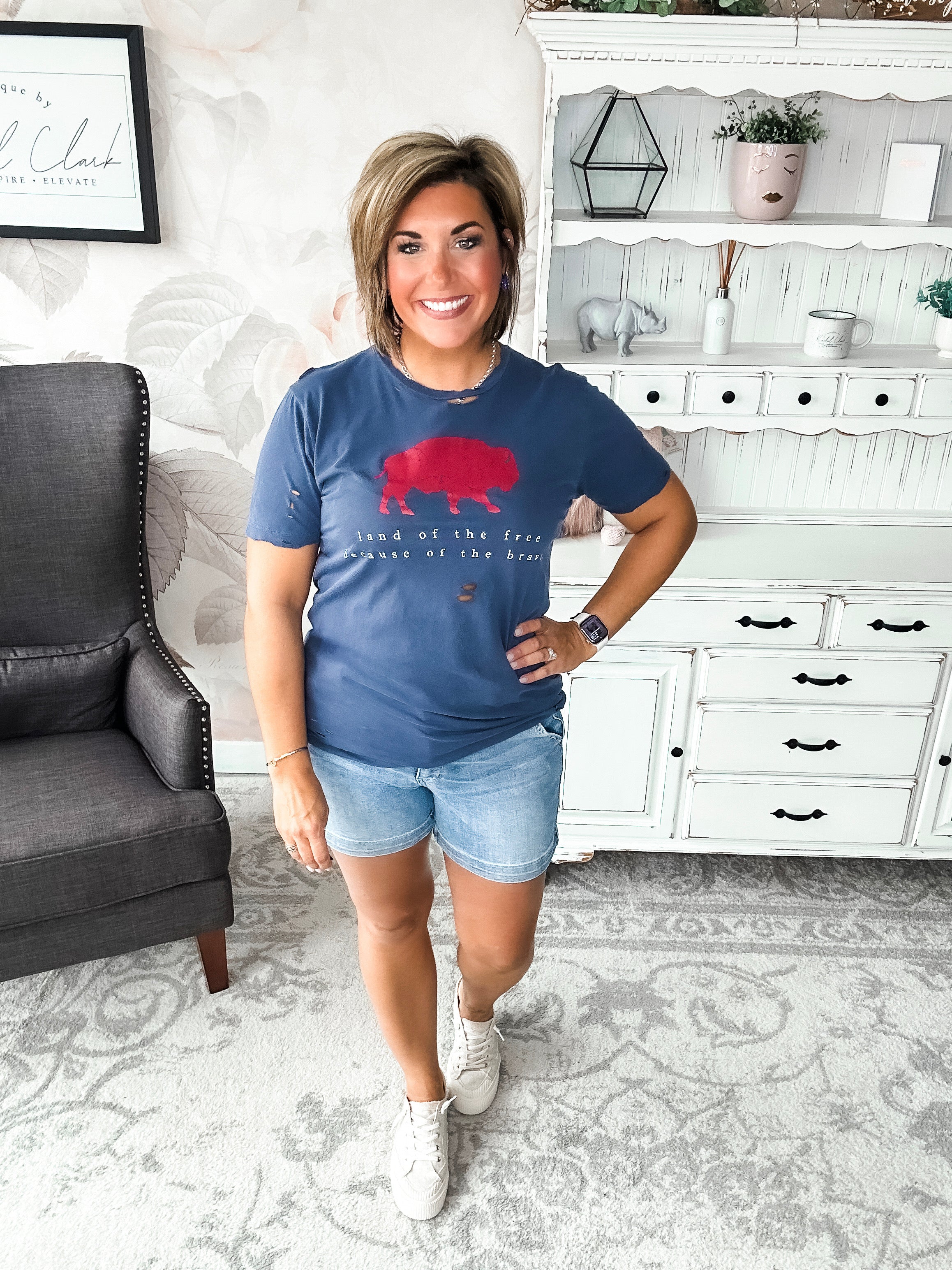 Brave Buffalo Distressed Graphic Tee