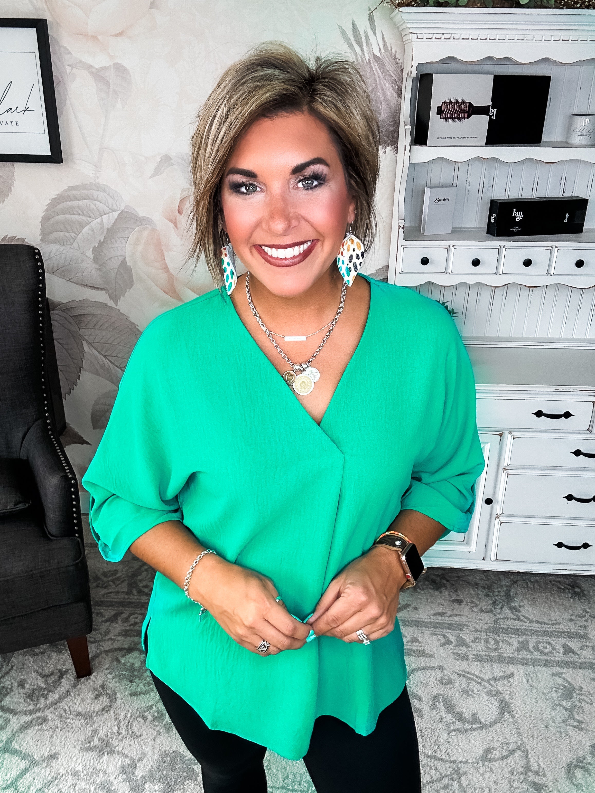 Let Me Work It Blouse - Emerald