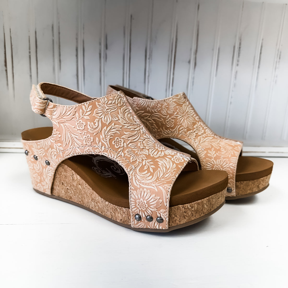 Isabella Tooled Wedge Sandal - Nude