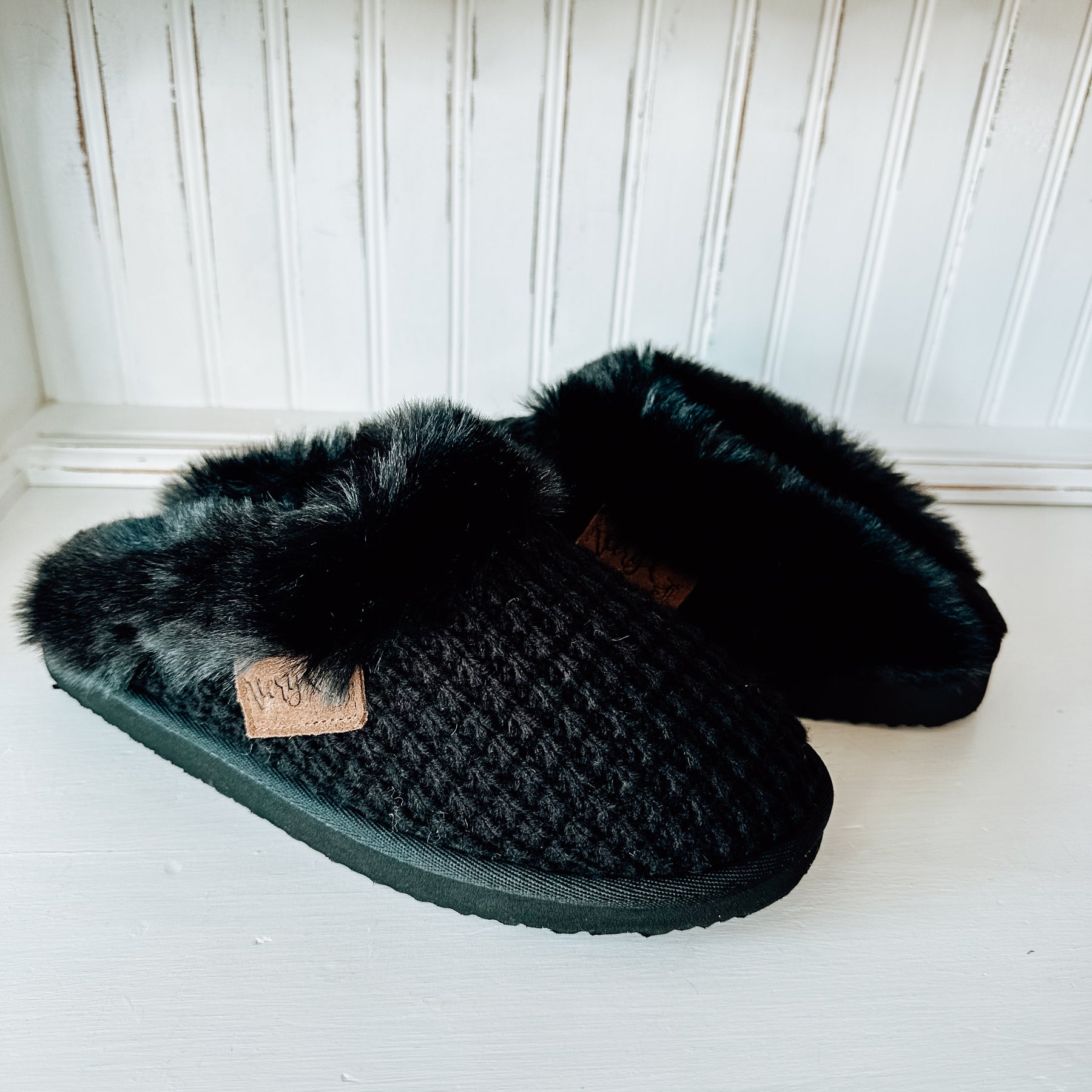 Sweater Platform Slipper - Black