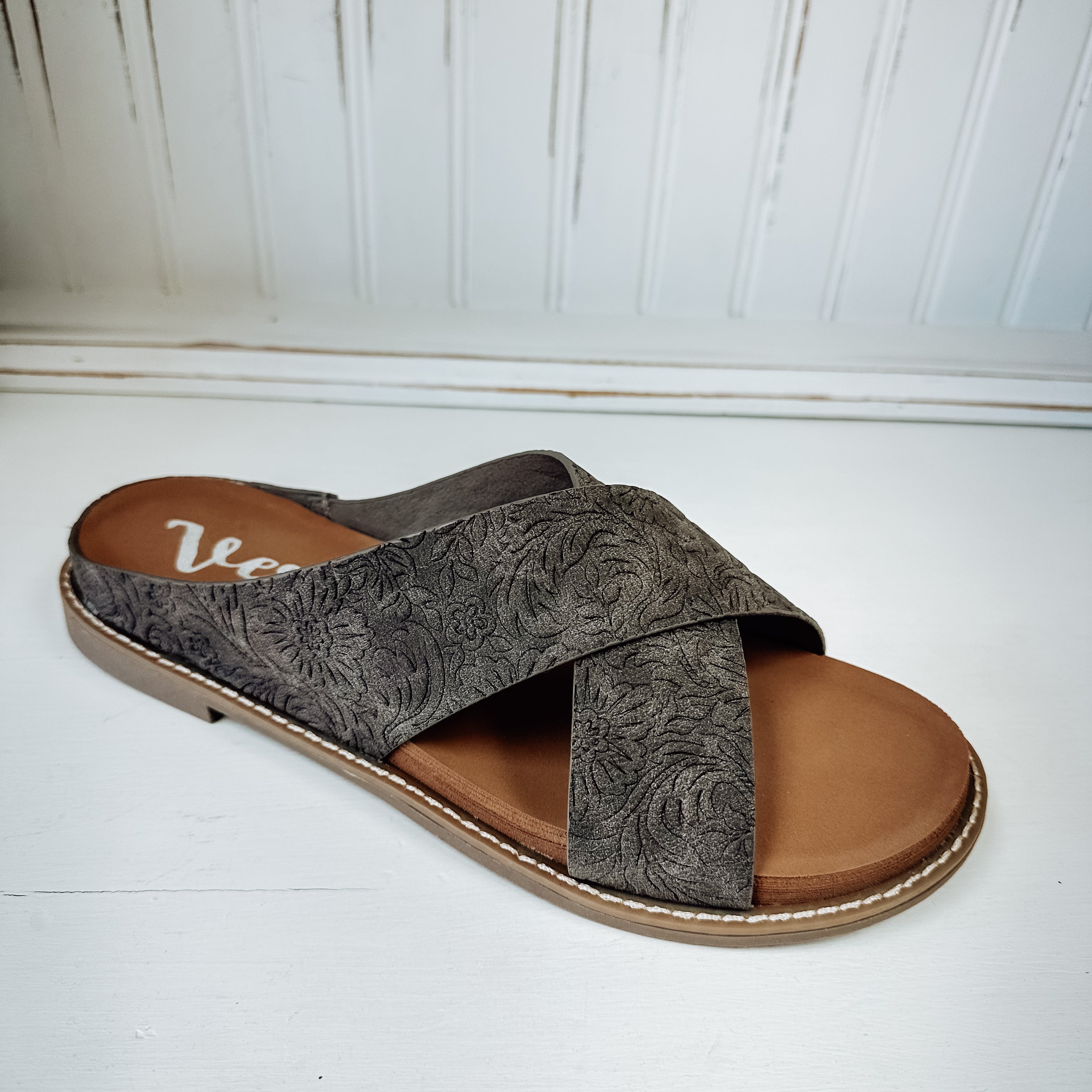 Tawney Tooled Sandal - Charcoal