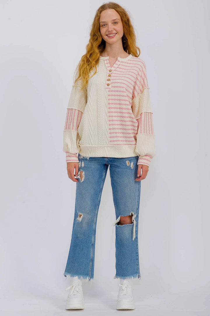 Whole World Looking At Me Pullover