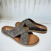 Tawney Tooled Sandal - Charcoal