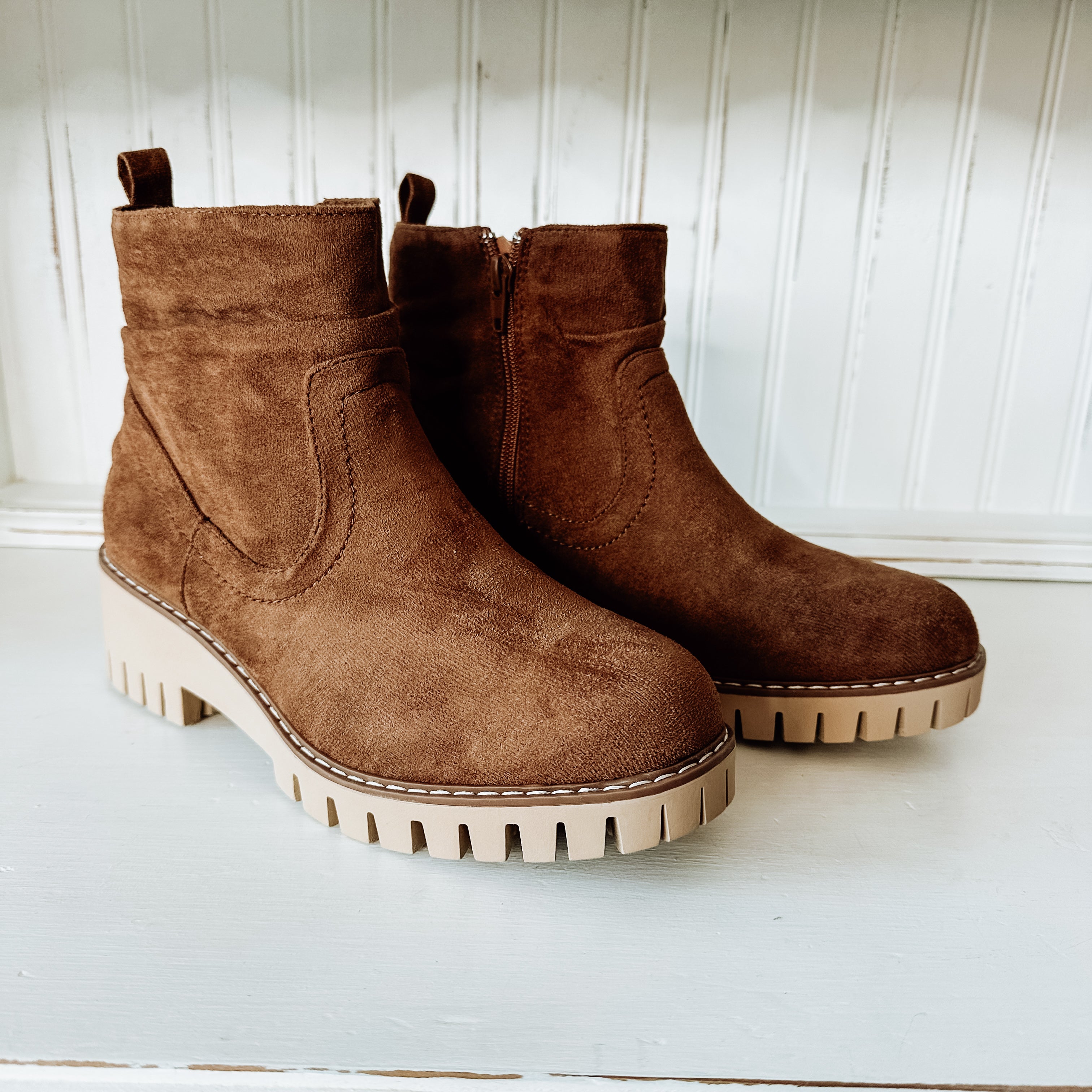 Dashing Sueded Boot - Tan