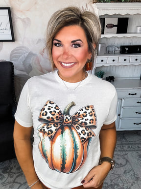 Vintage Leopard Pumpkin Graphic Tee