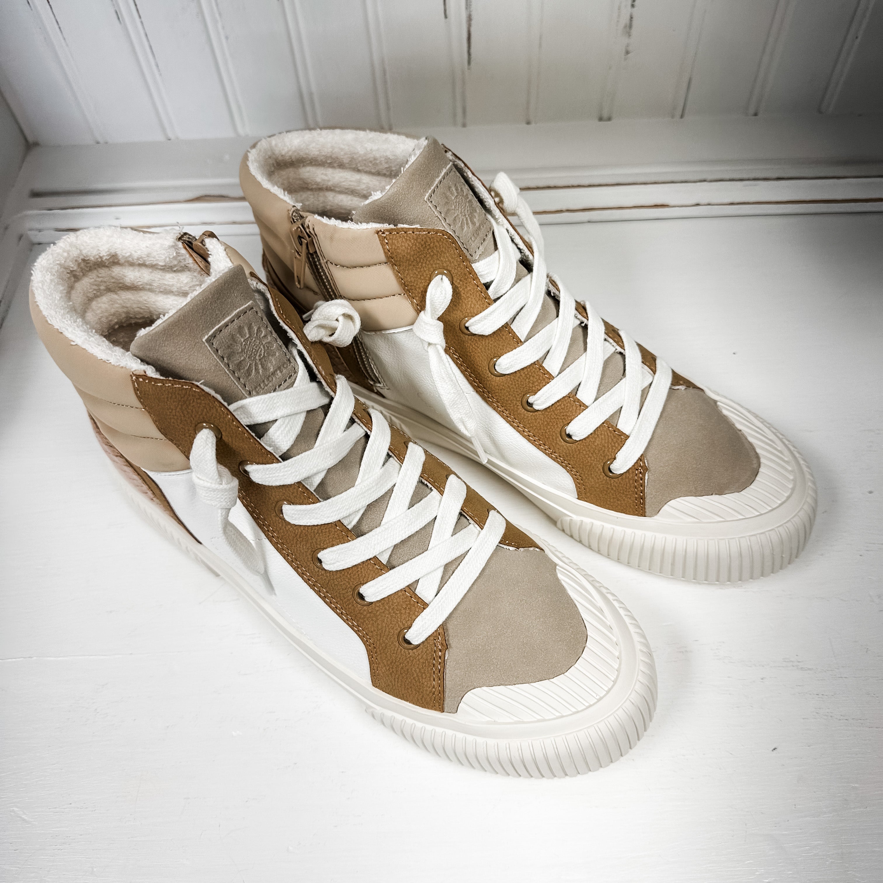 Gaston High-Top Sneaker - Sand