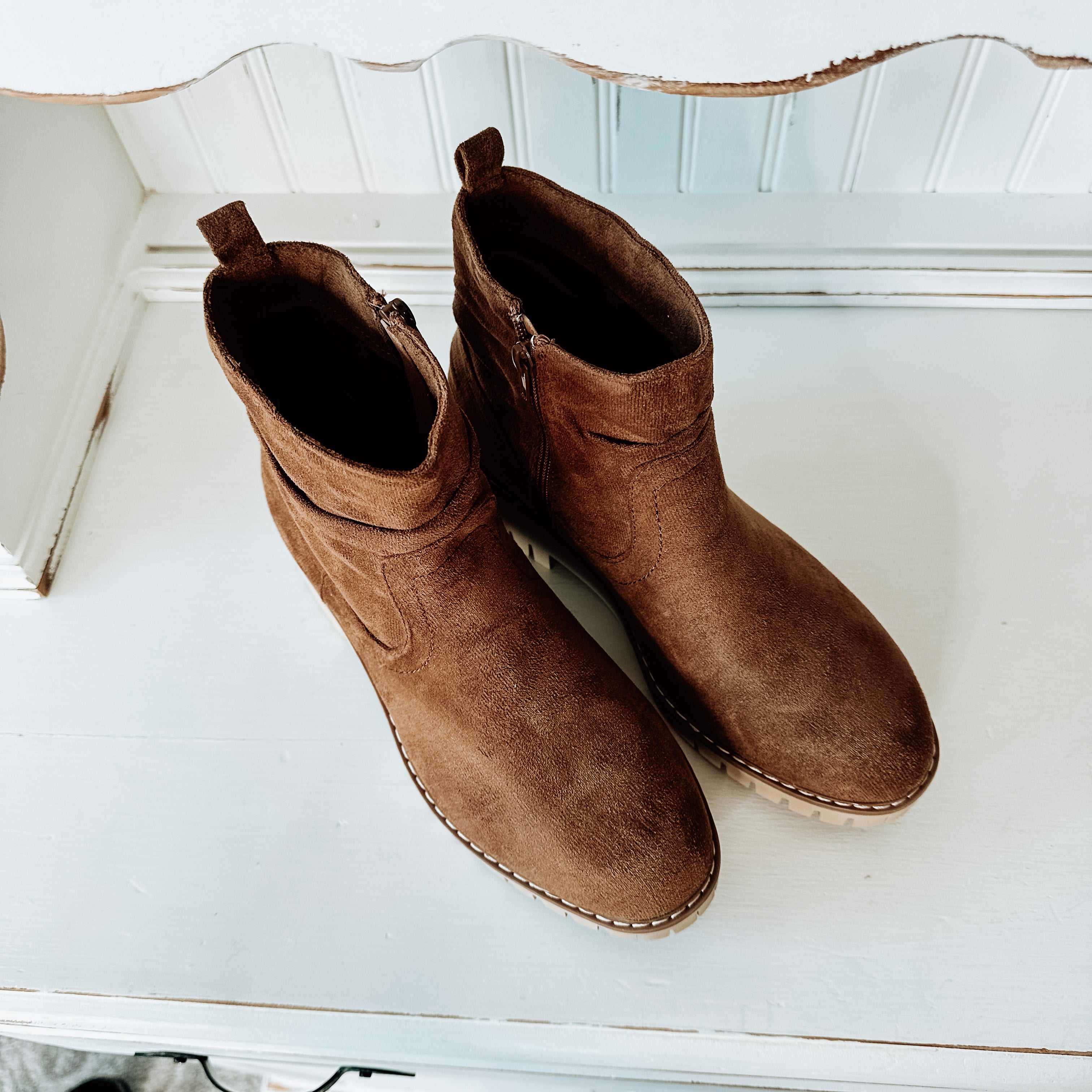 Dashing Sueded Boot - Tan