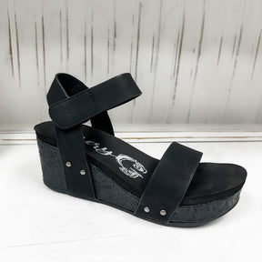 Devon Wedge Sandal - Black