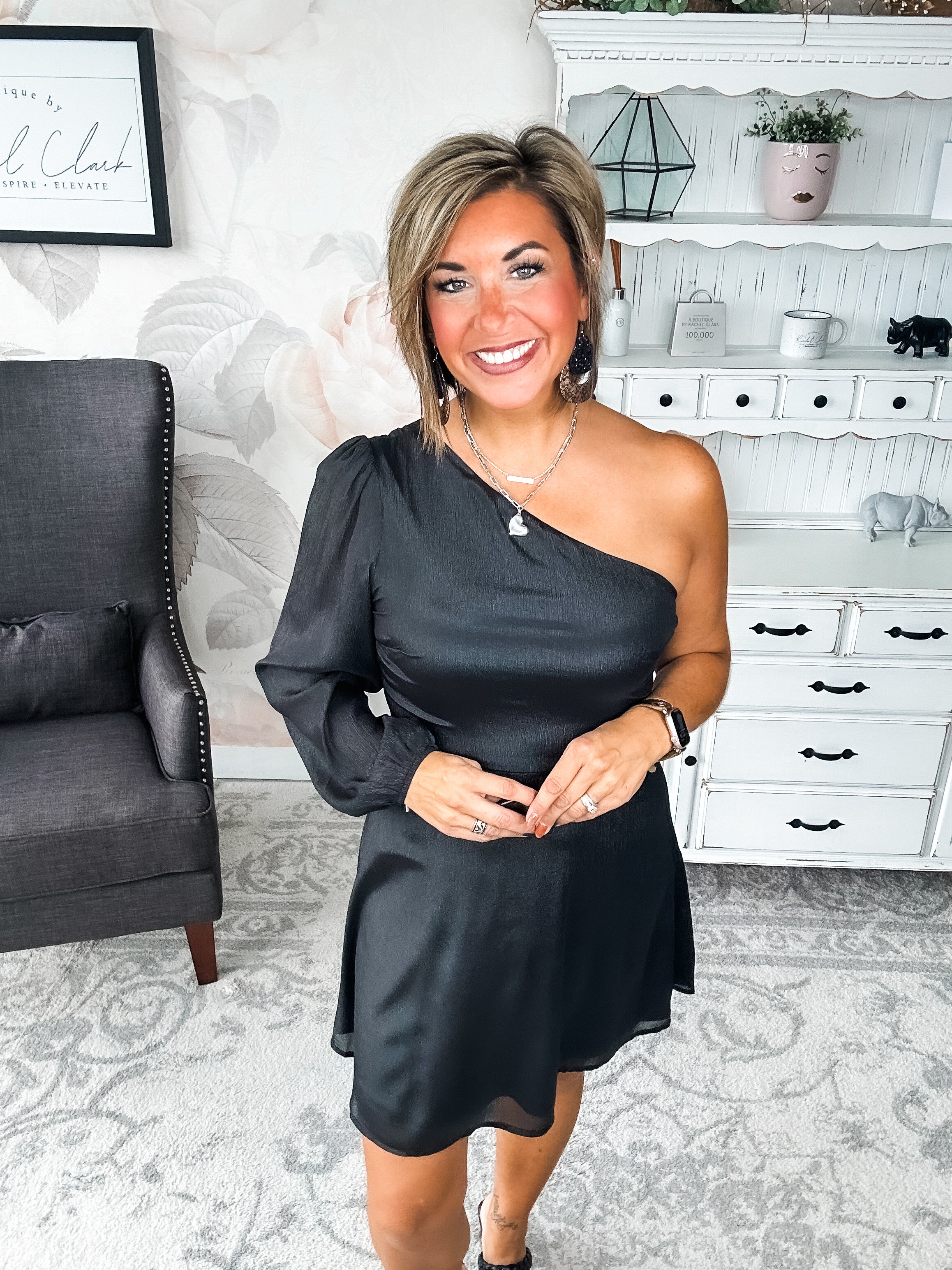 Pretty on Point Dress - Black