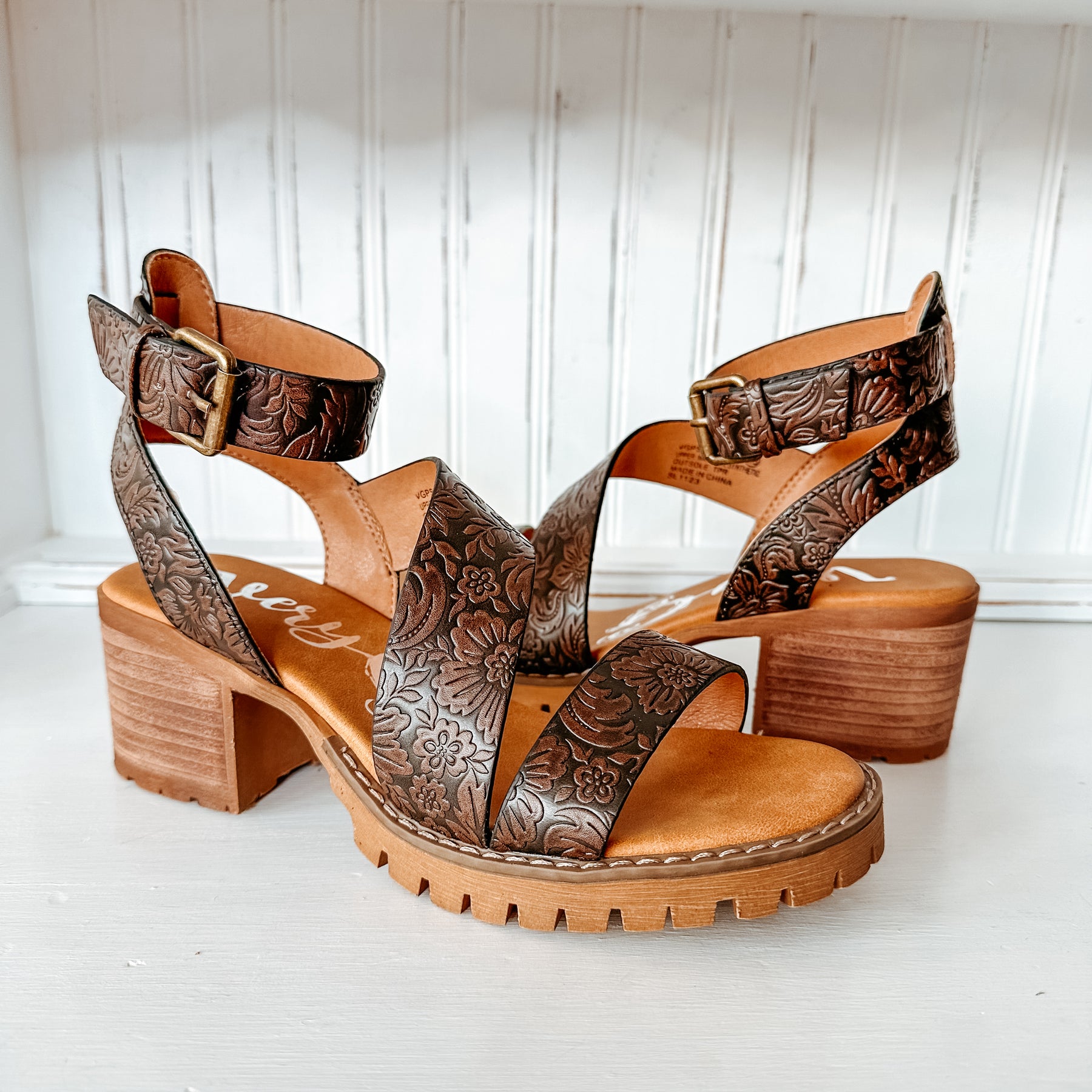 Stephanie Tooled Block Heel - Chocolate