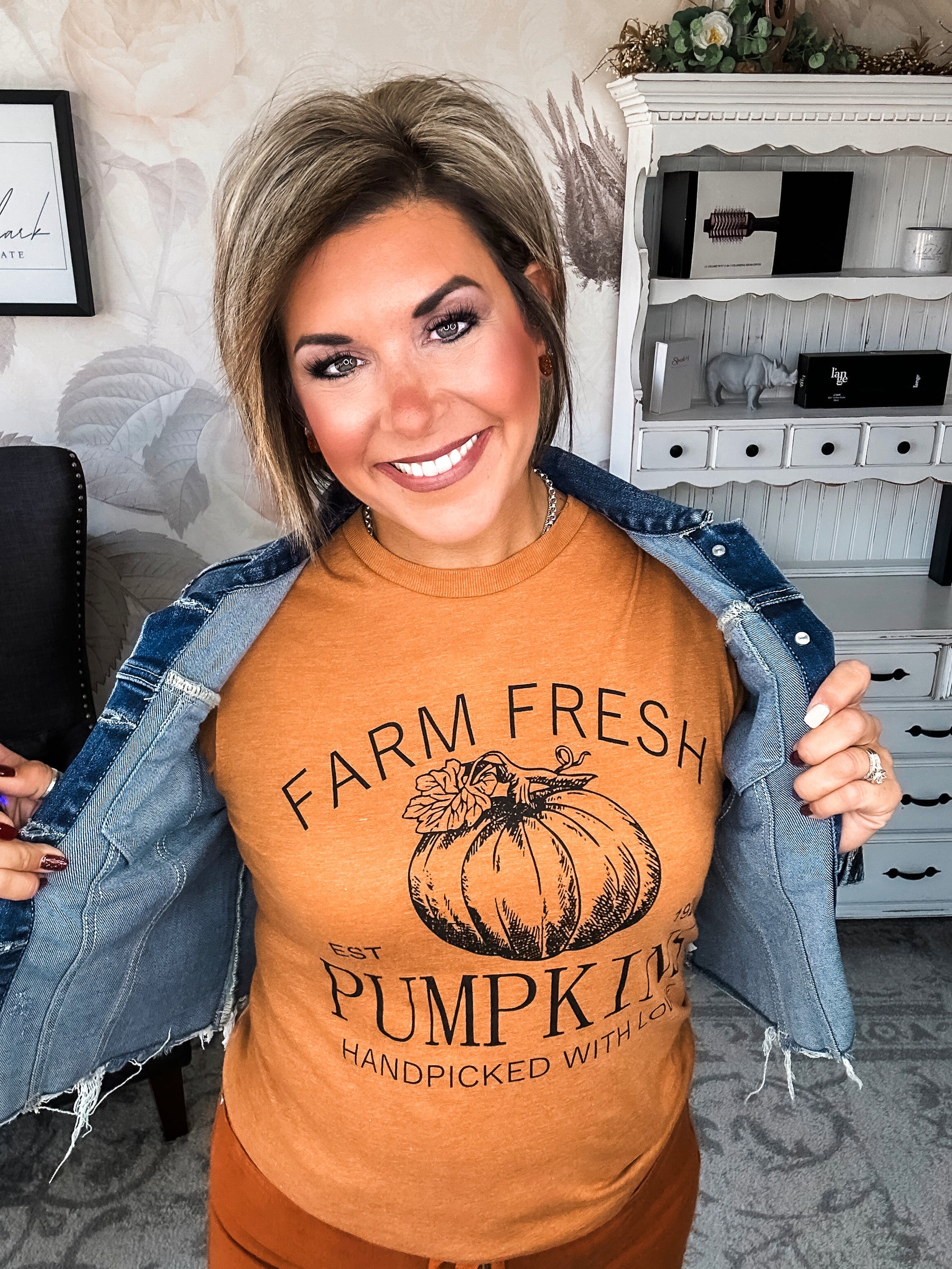 Farm Fresh Pumpkins Graphic Tee