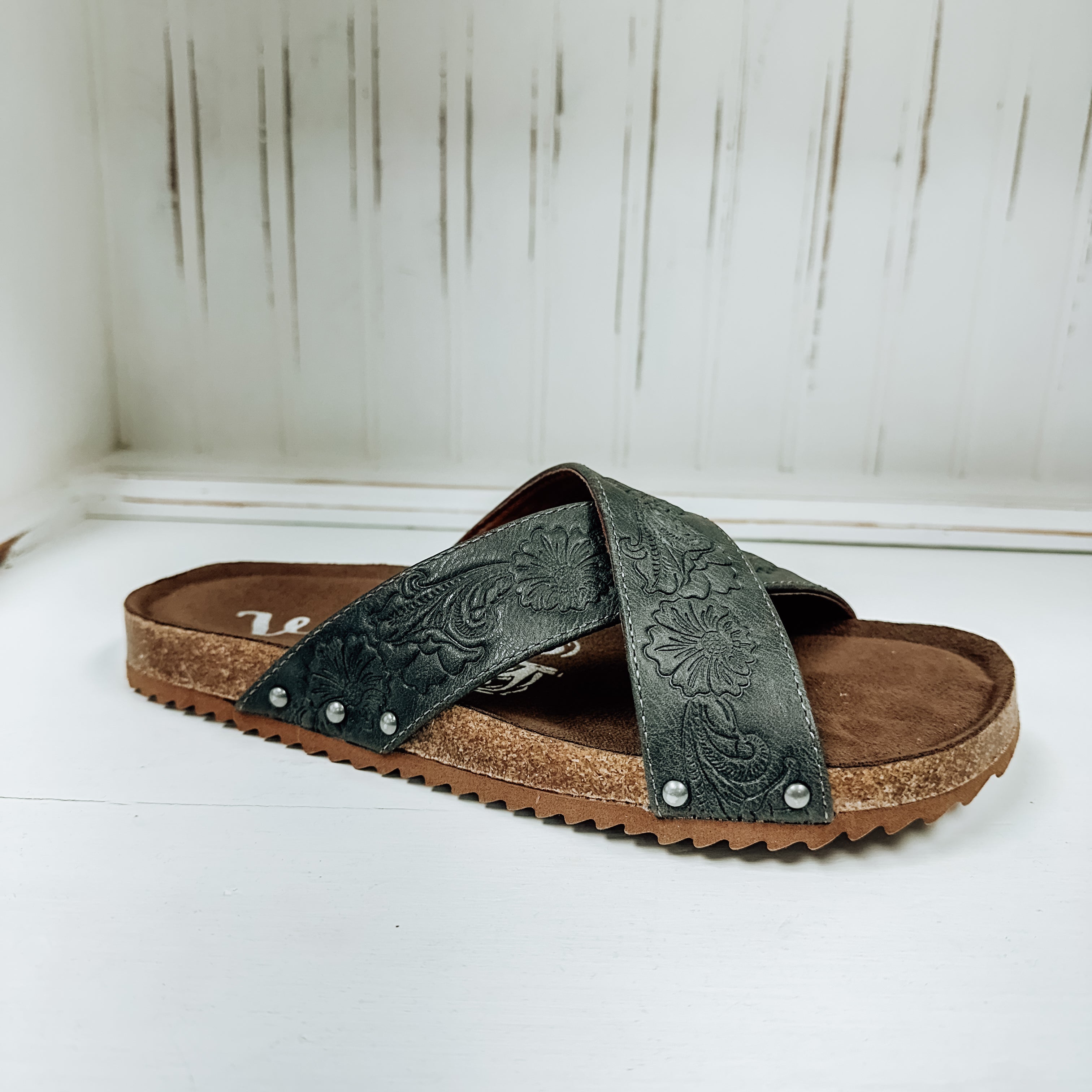 Jaycee Tooled Sandal - Grey
