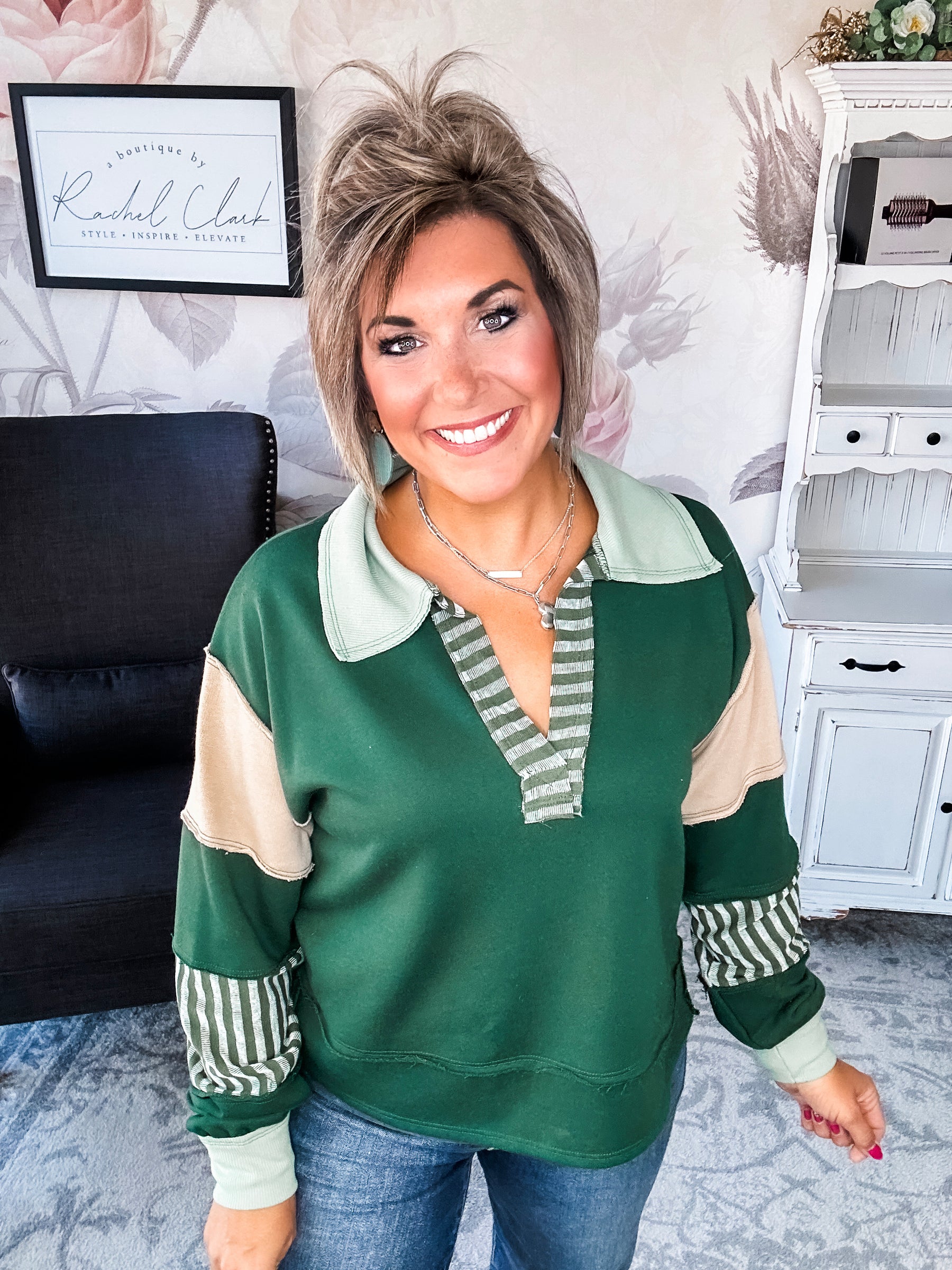 Not Here With Me Pullover - Hunter Green