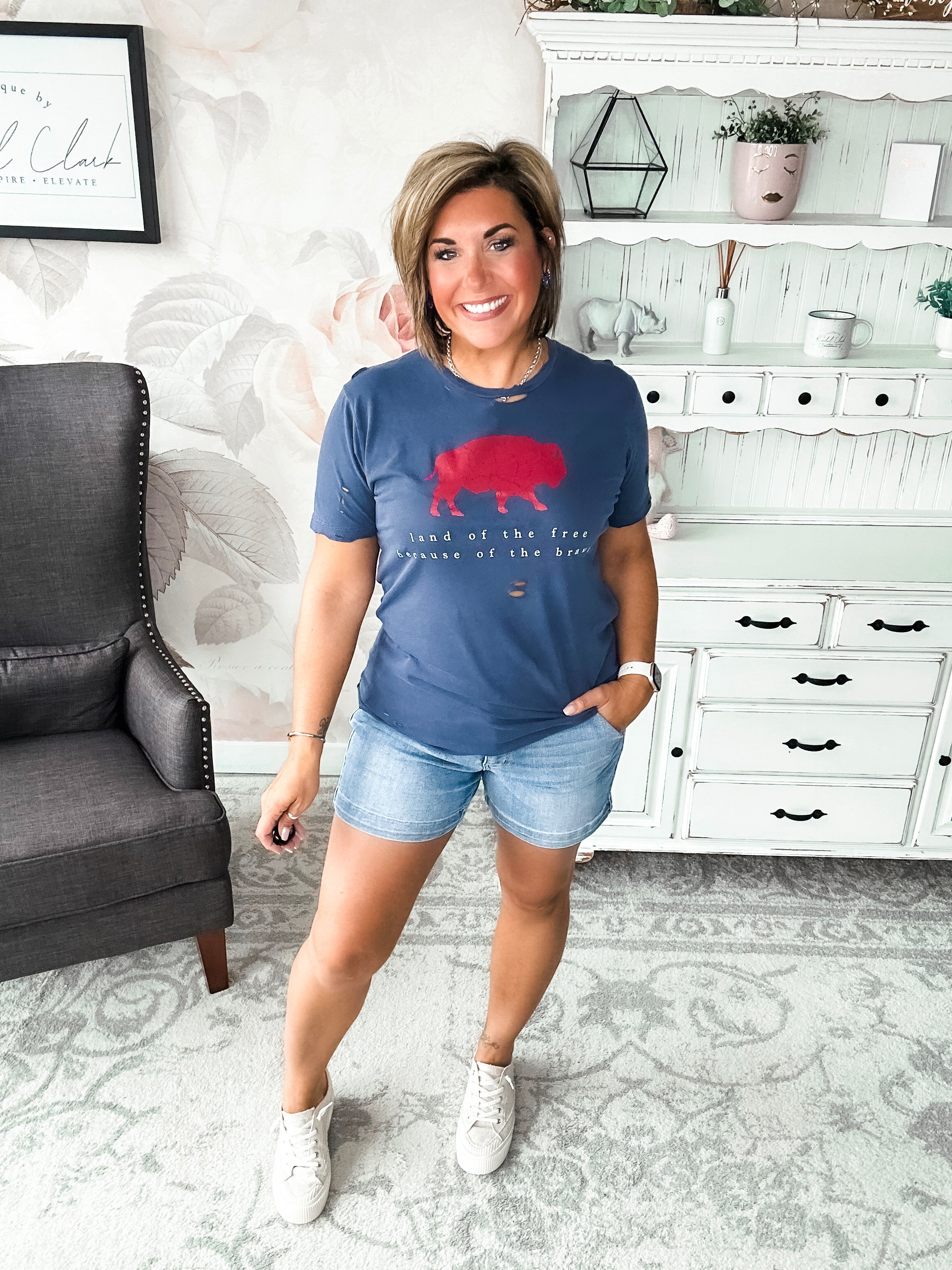 Brave Buffalo Distressed Graphic Tee