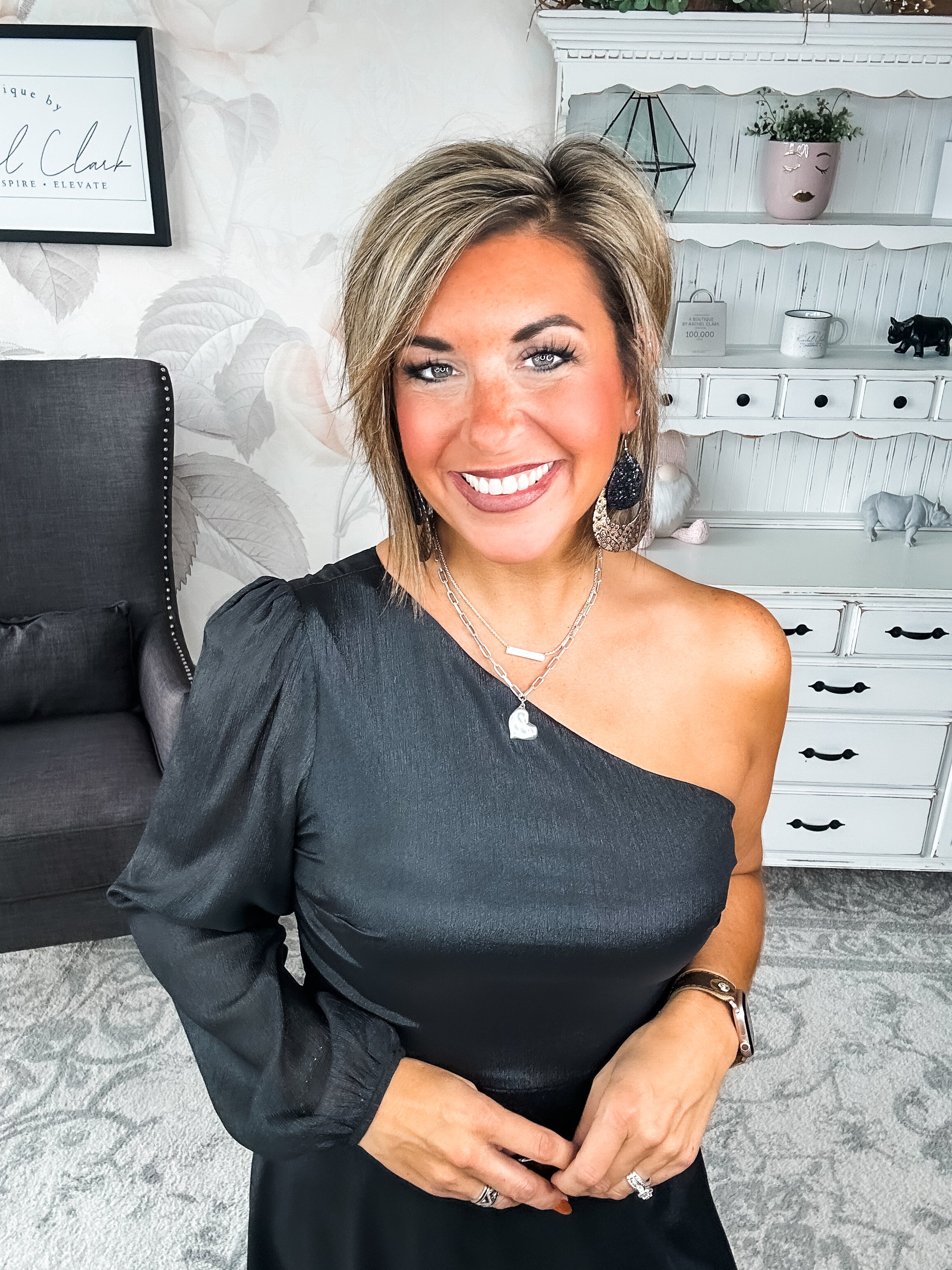 Pretty on Point Dress - Black