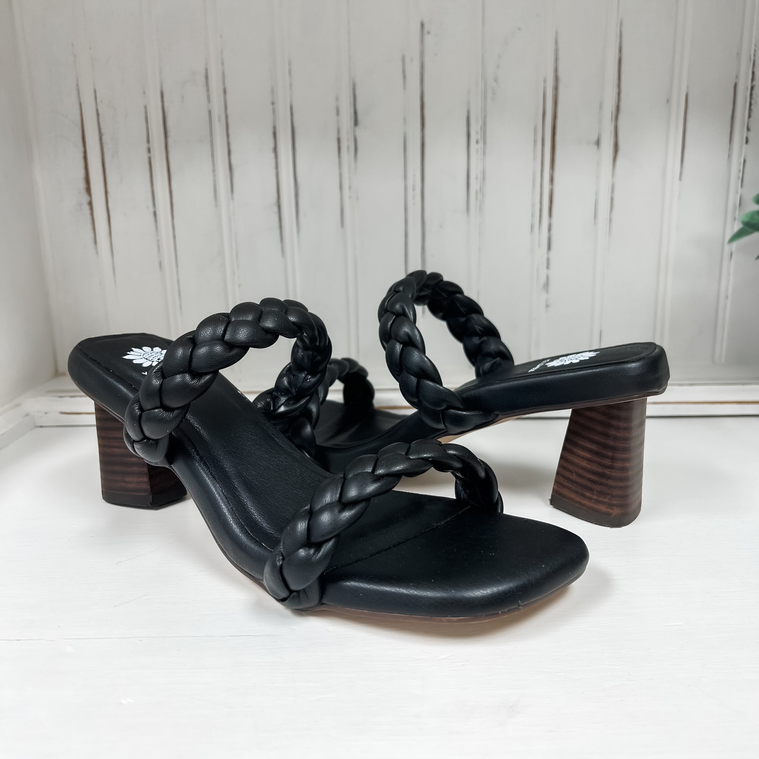 Nimble Heeled Sandal - Black