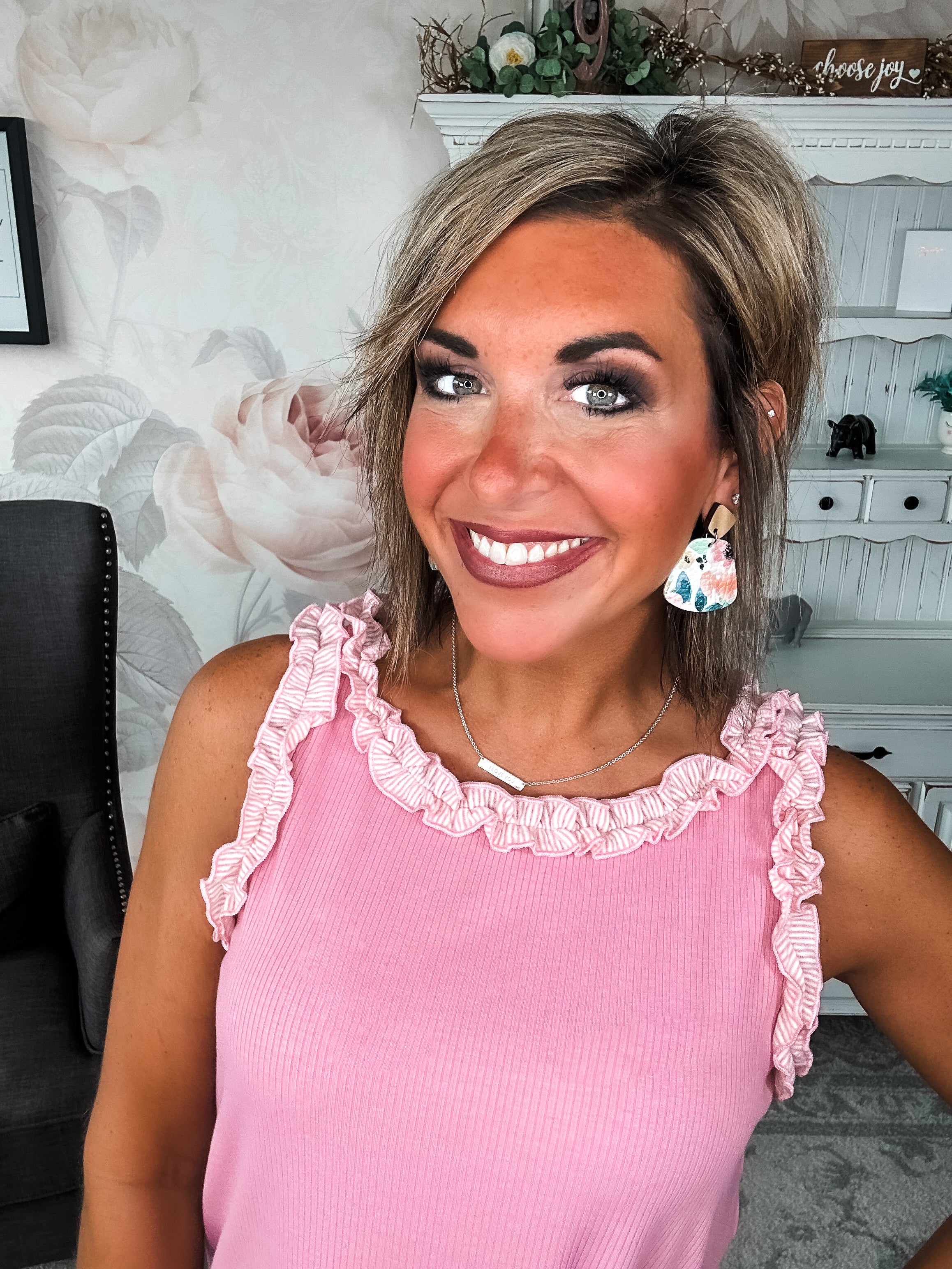 Pearls Of Wisdom Tank - Pink