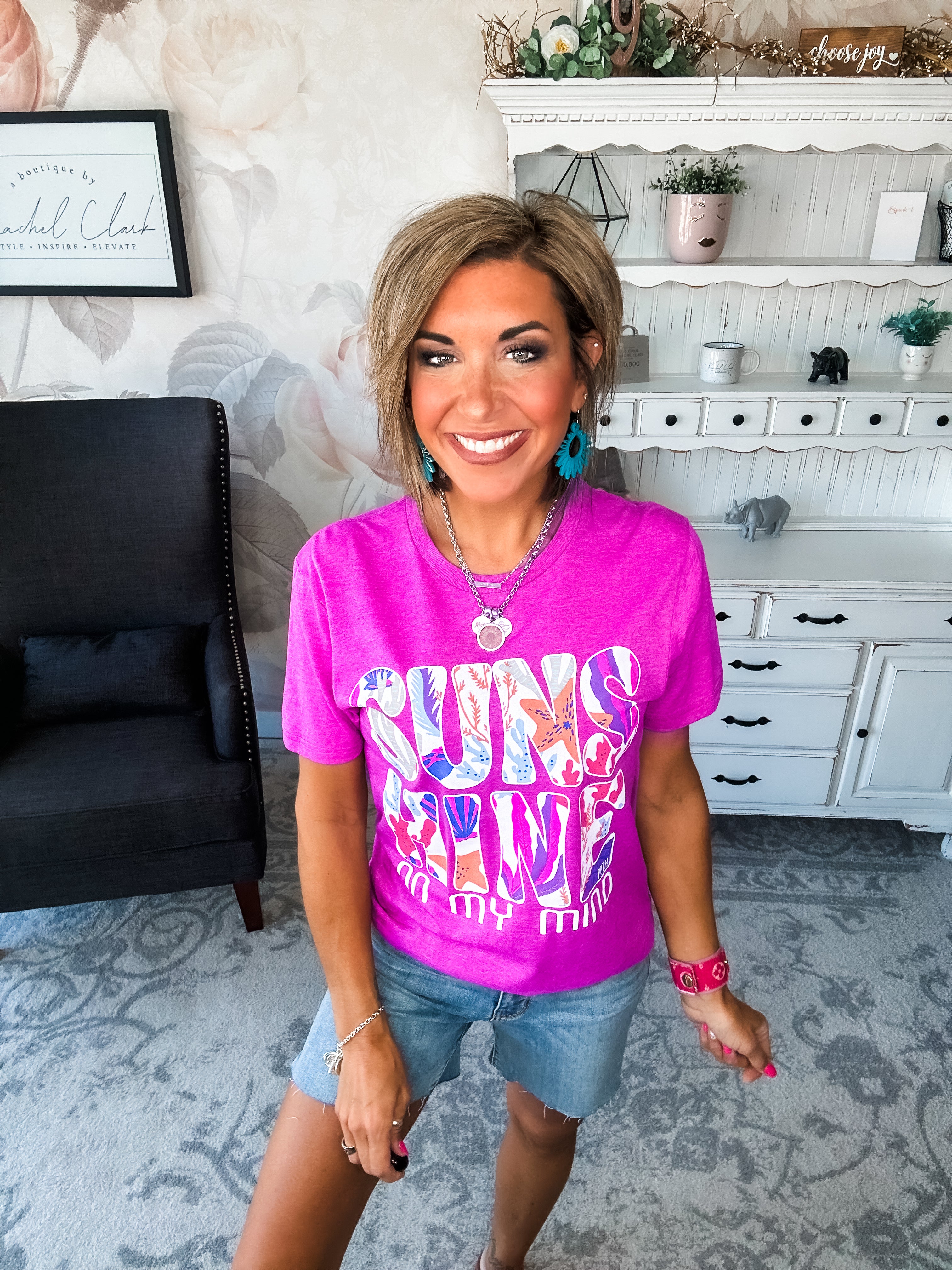 Sunshine On My Mind Graphic Tee - Pink